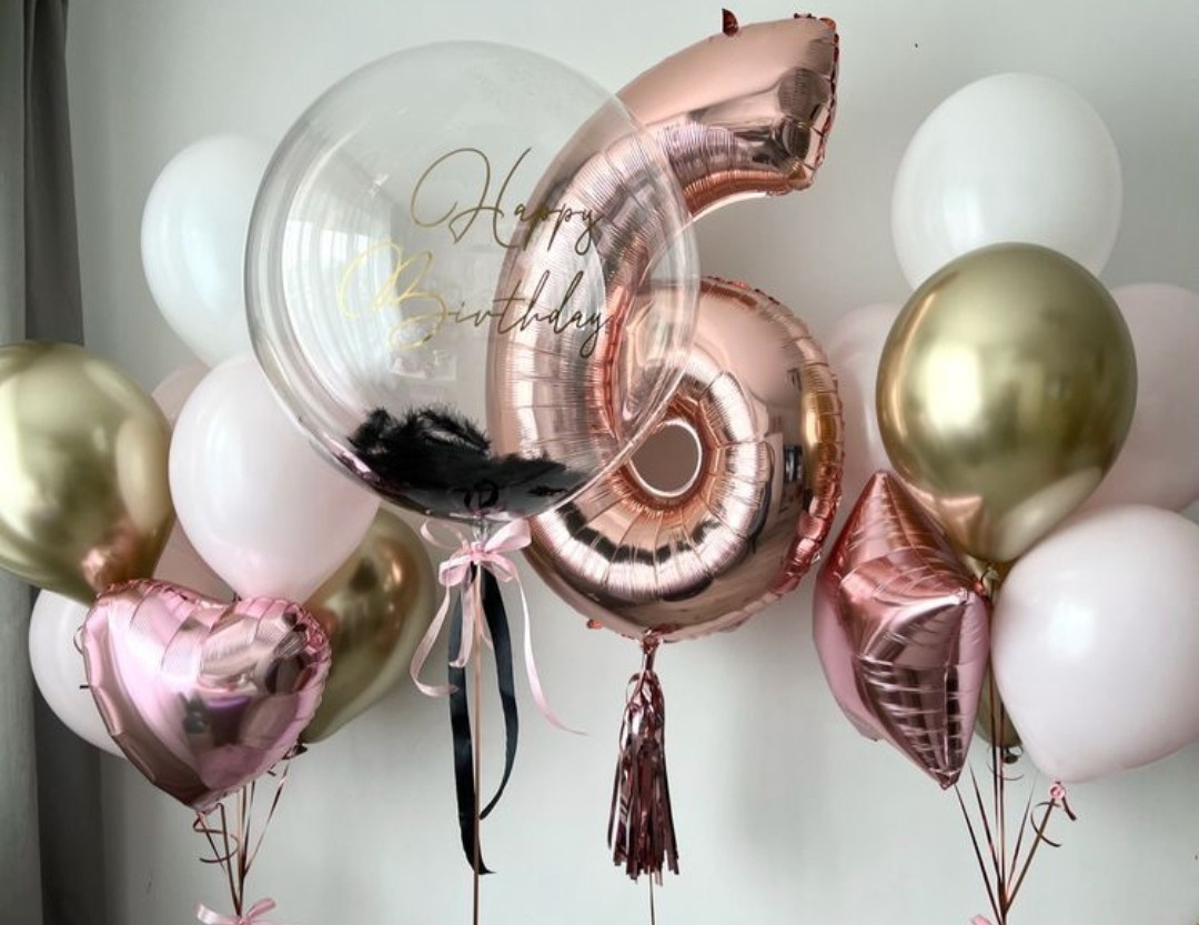 Шары с цифрами розовое золото. Студия праздничного декора