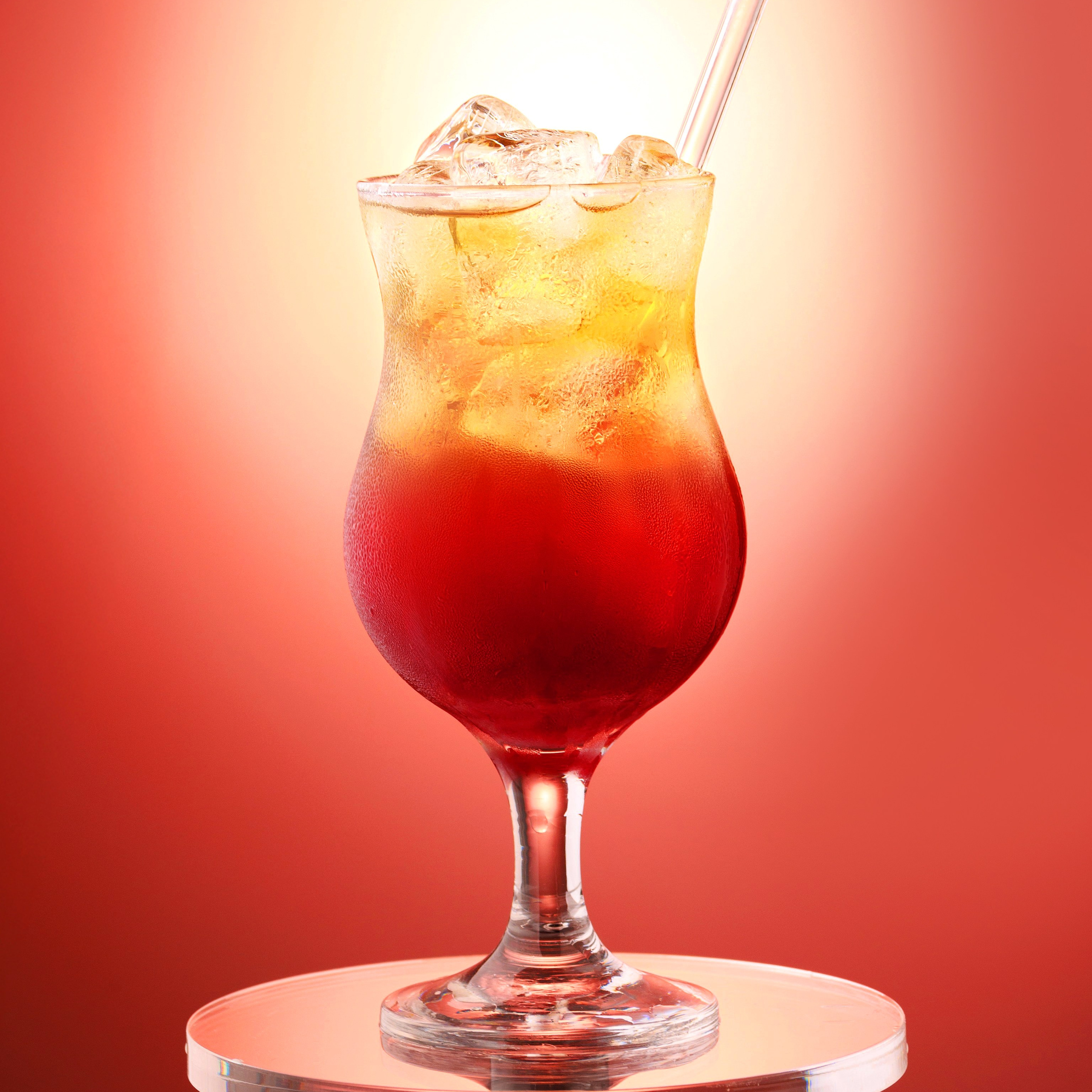 Имиджевая креативная предметная фотосъемка напитков  для соцсетей, сайта, меню и маркетплейсов