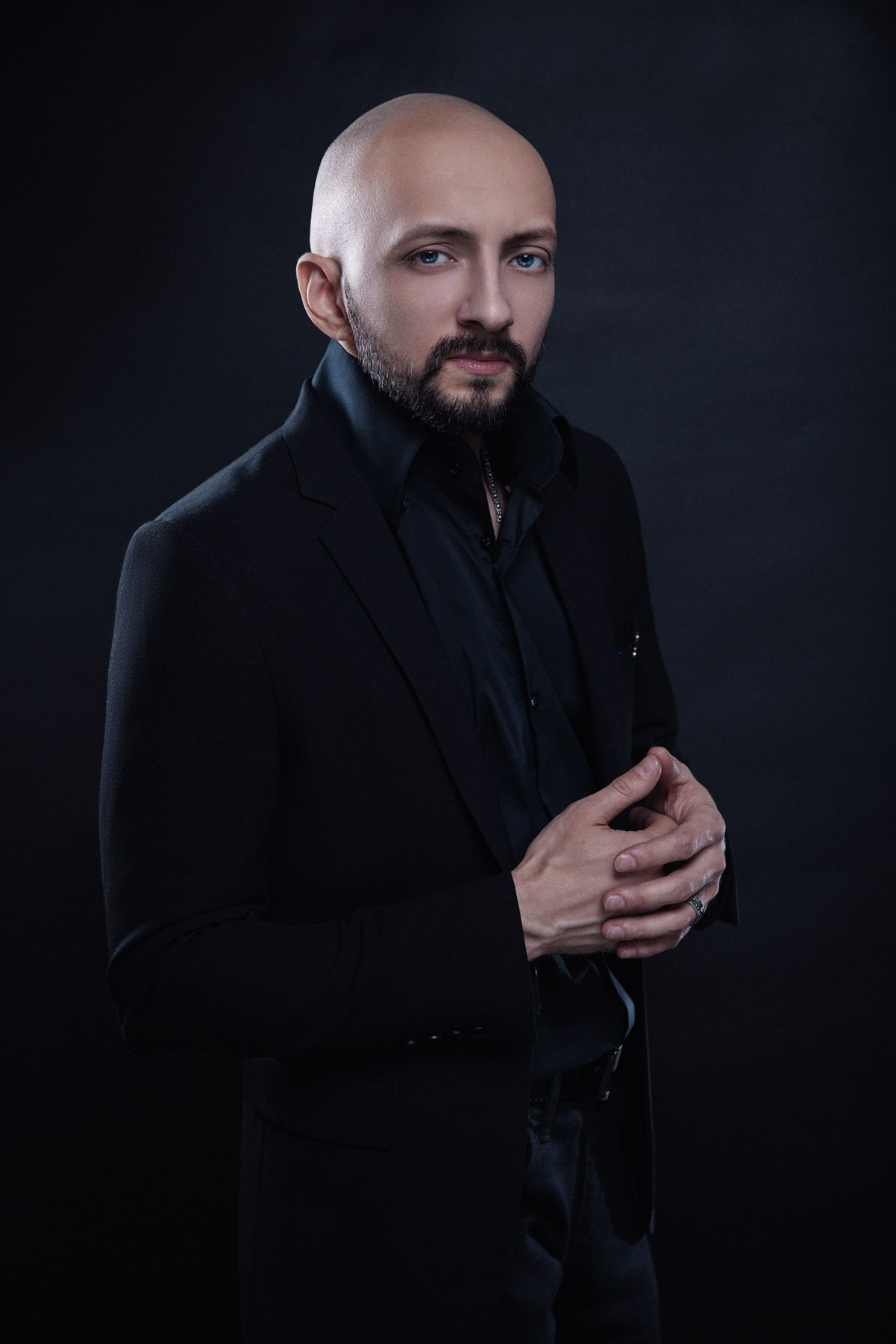 Контакты. Свадебный и Студийный фотограф Орехово-Зуево Москва Майкл Корвин