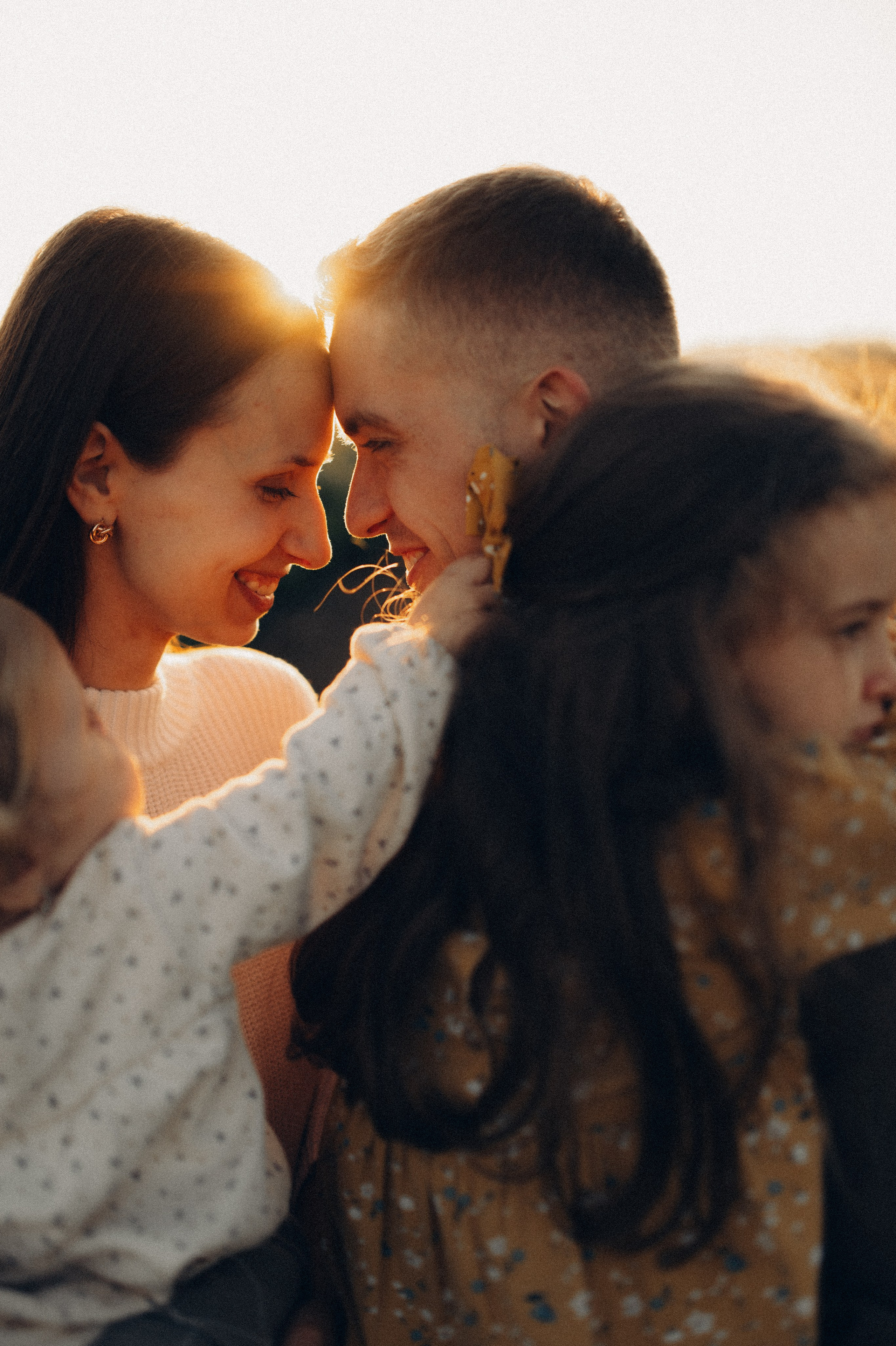 Семейный фотограф в Москве Екатерина Денисенко | Фотосессии без постановки дома и в студии