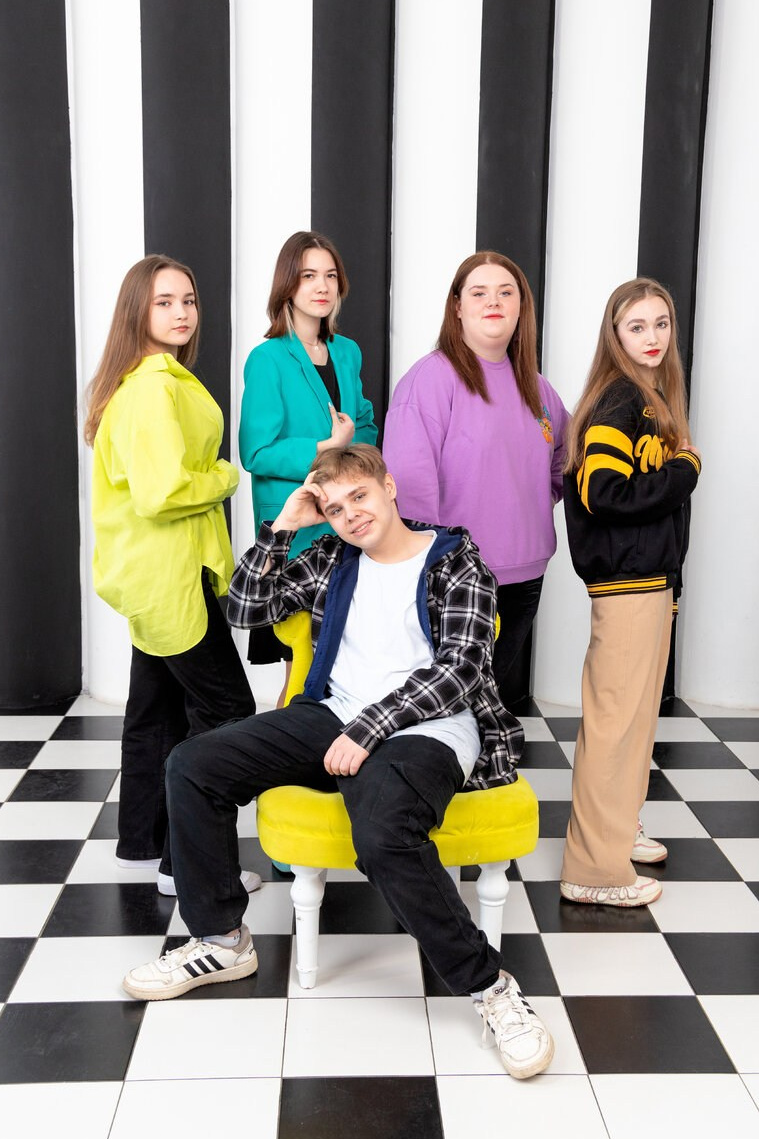 Школьная фотосессия в студии. Выпускные альбомы в Москве и Подмосковье