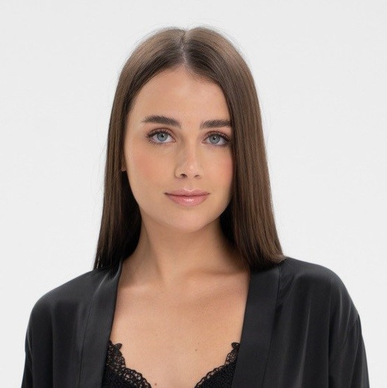 Девушки модели для коммерческой съемки товаров в Казани.