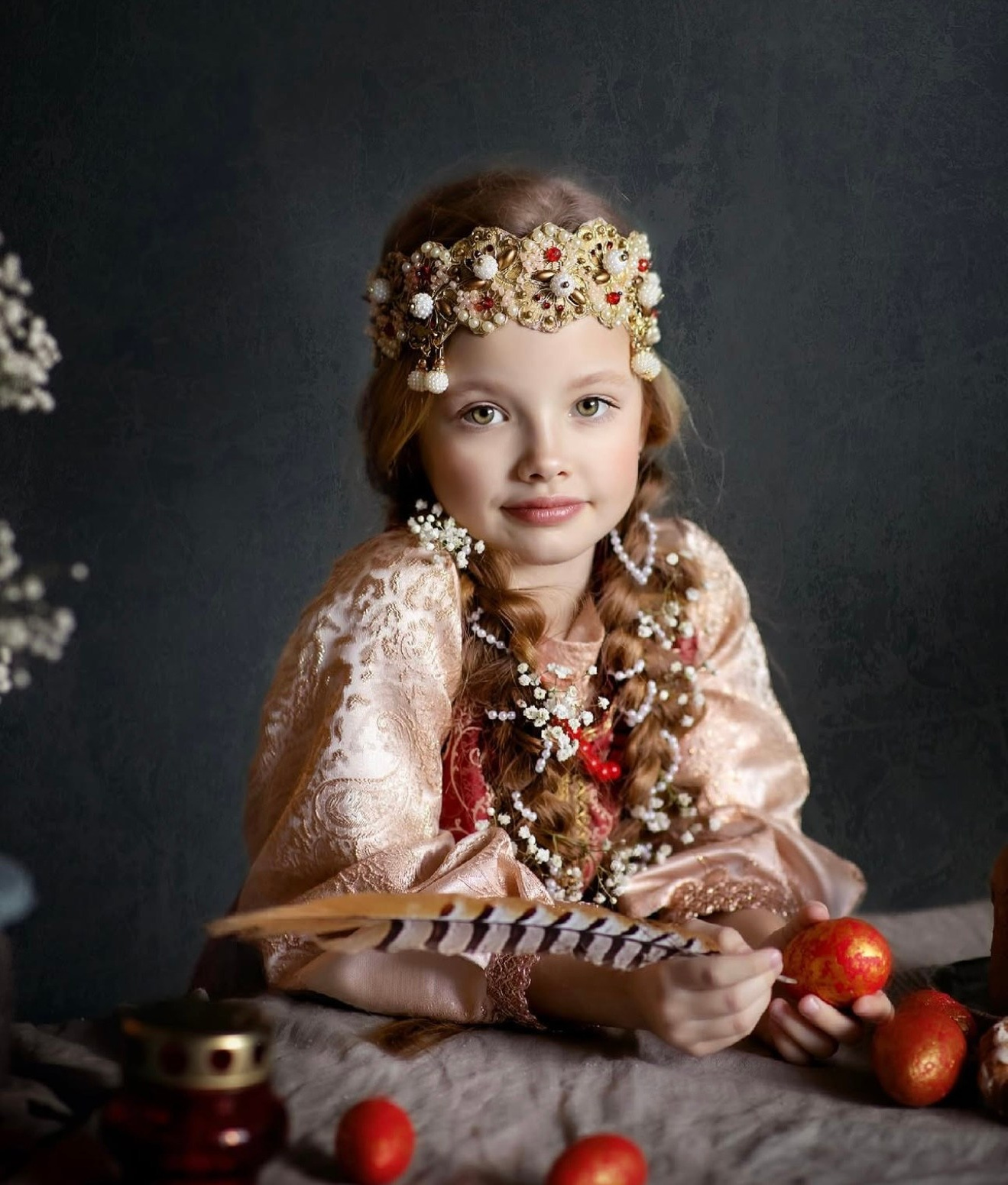 Дизайнер костюмов и украшений, фотограф