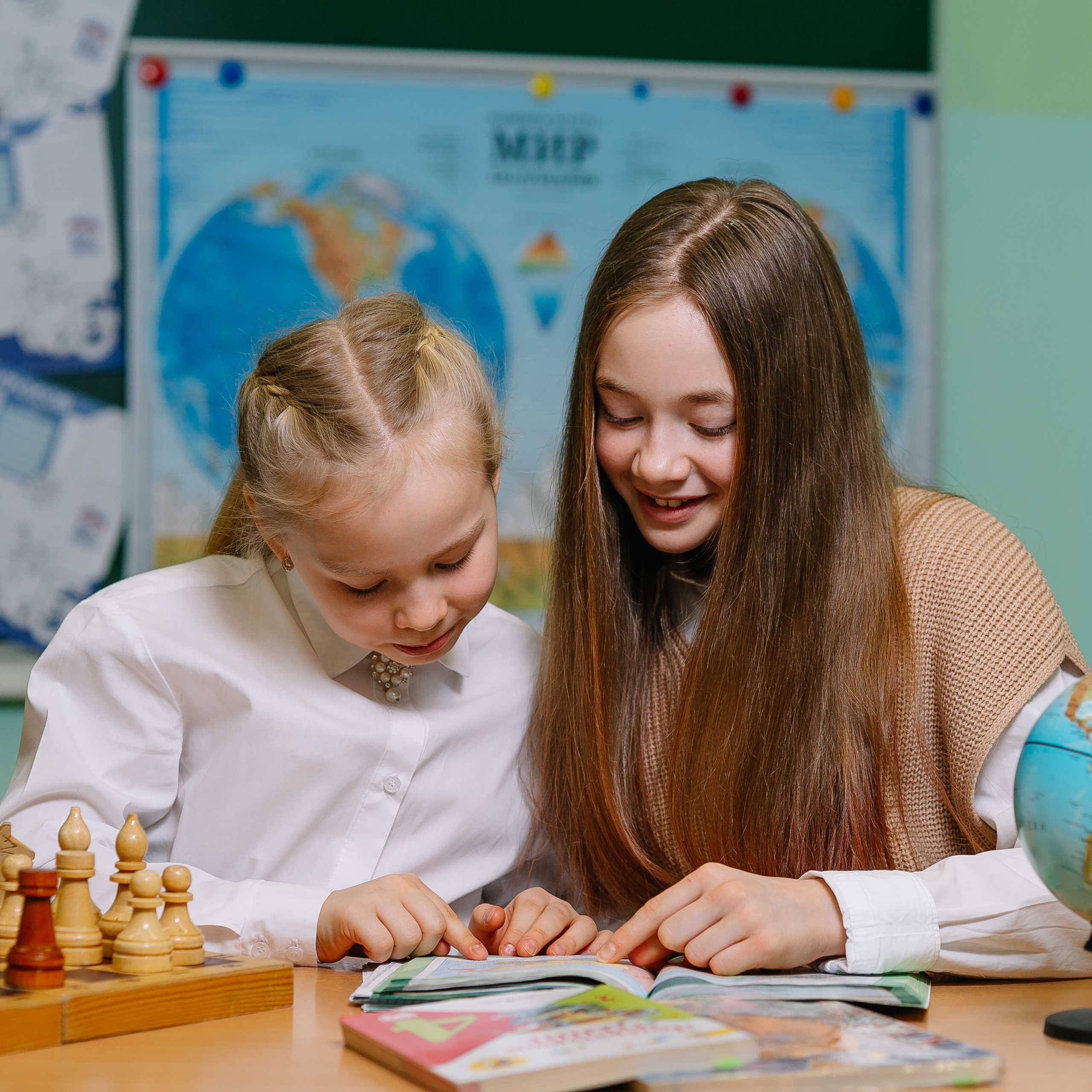 Контакты. Выпускные альбомы в школах и детских садах