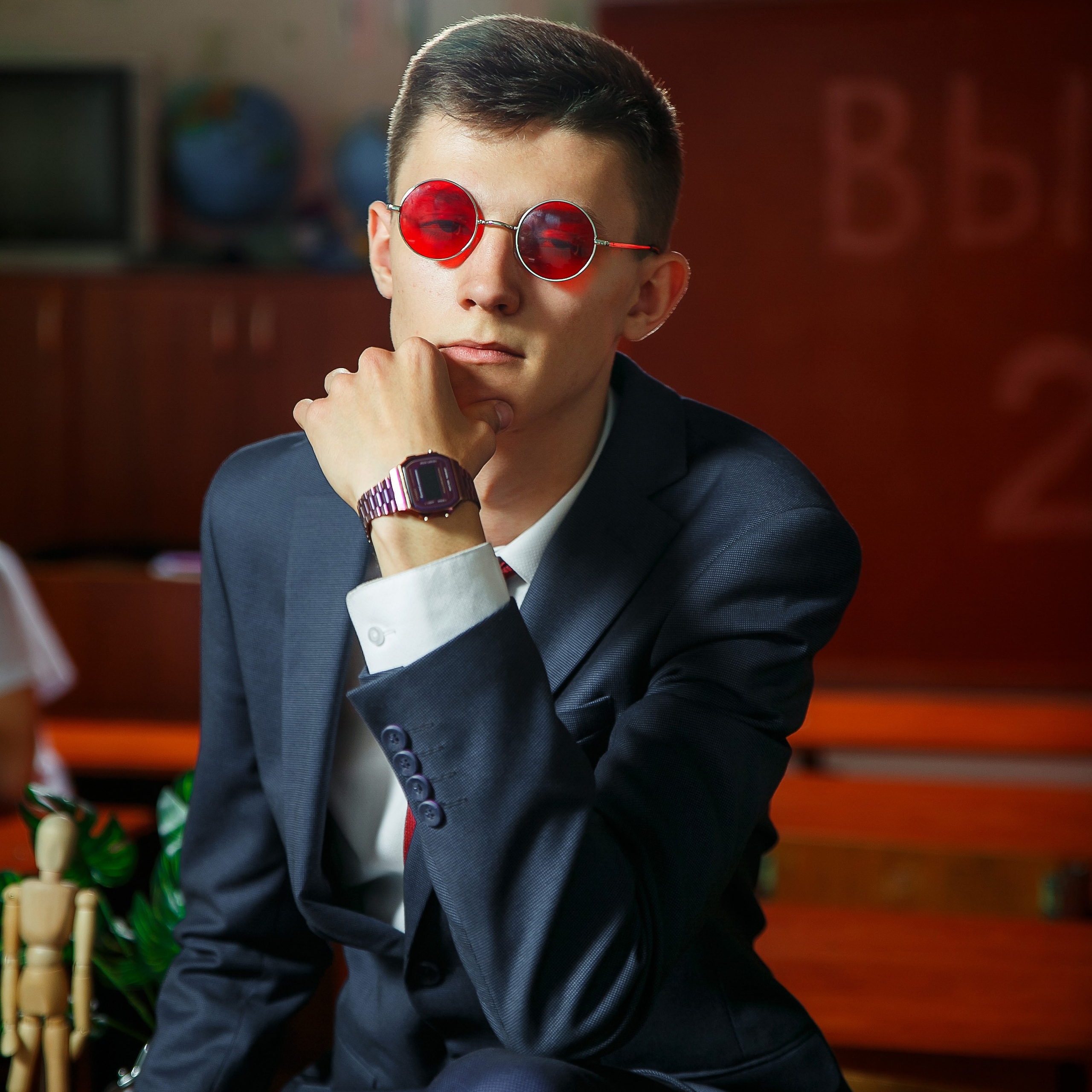 ВИДЫ ШКОЛЬНОЙ ФОТОСЕСИИ. Выпускные альбомы в Донецке и ДНР. Фотограф Донецк и ДНР