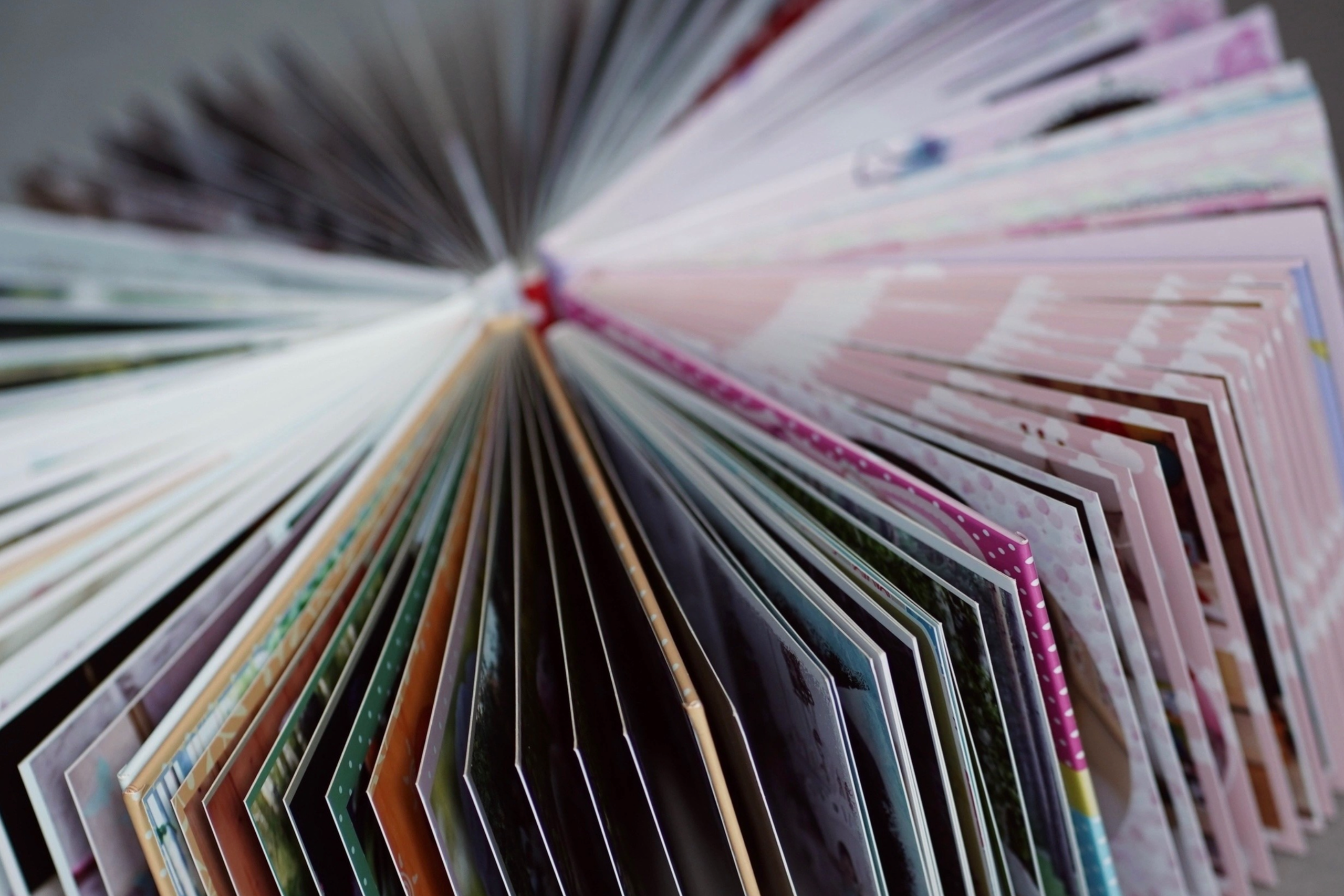 Школьные фотокниги. Семейный и детский фотограф в Омск Пугачева Елена