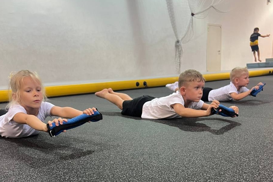 Спортивные мероприятия в акробатическом центре «Вверх» г. Новороссийск. Акробатика г. Новороссийск для детей — Акробатический центр «Вверх» —