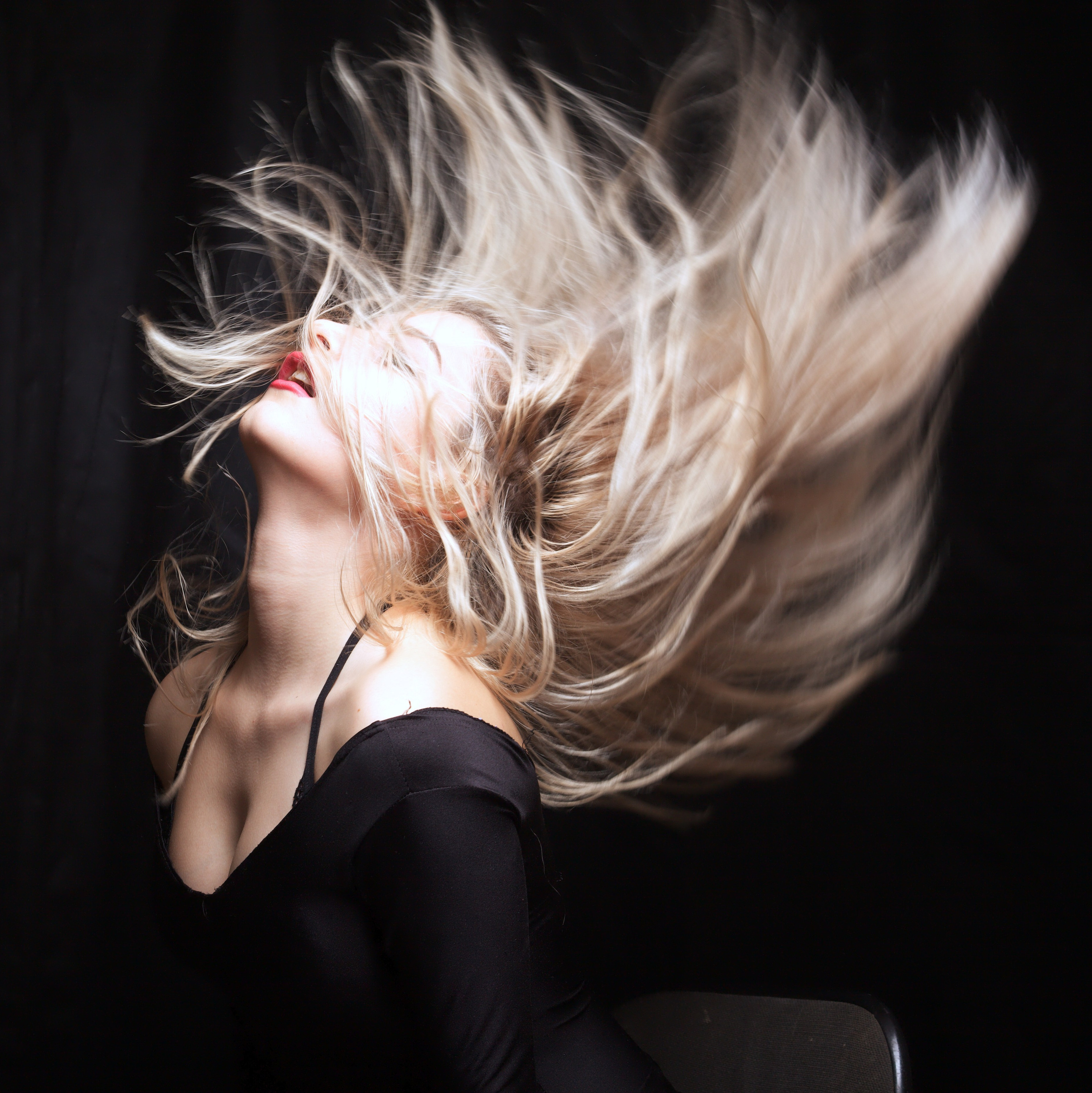 Динамичный портрет девушки, фотограф Иван Зиновьев