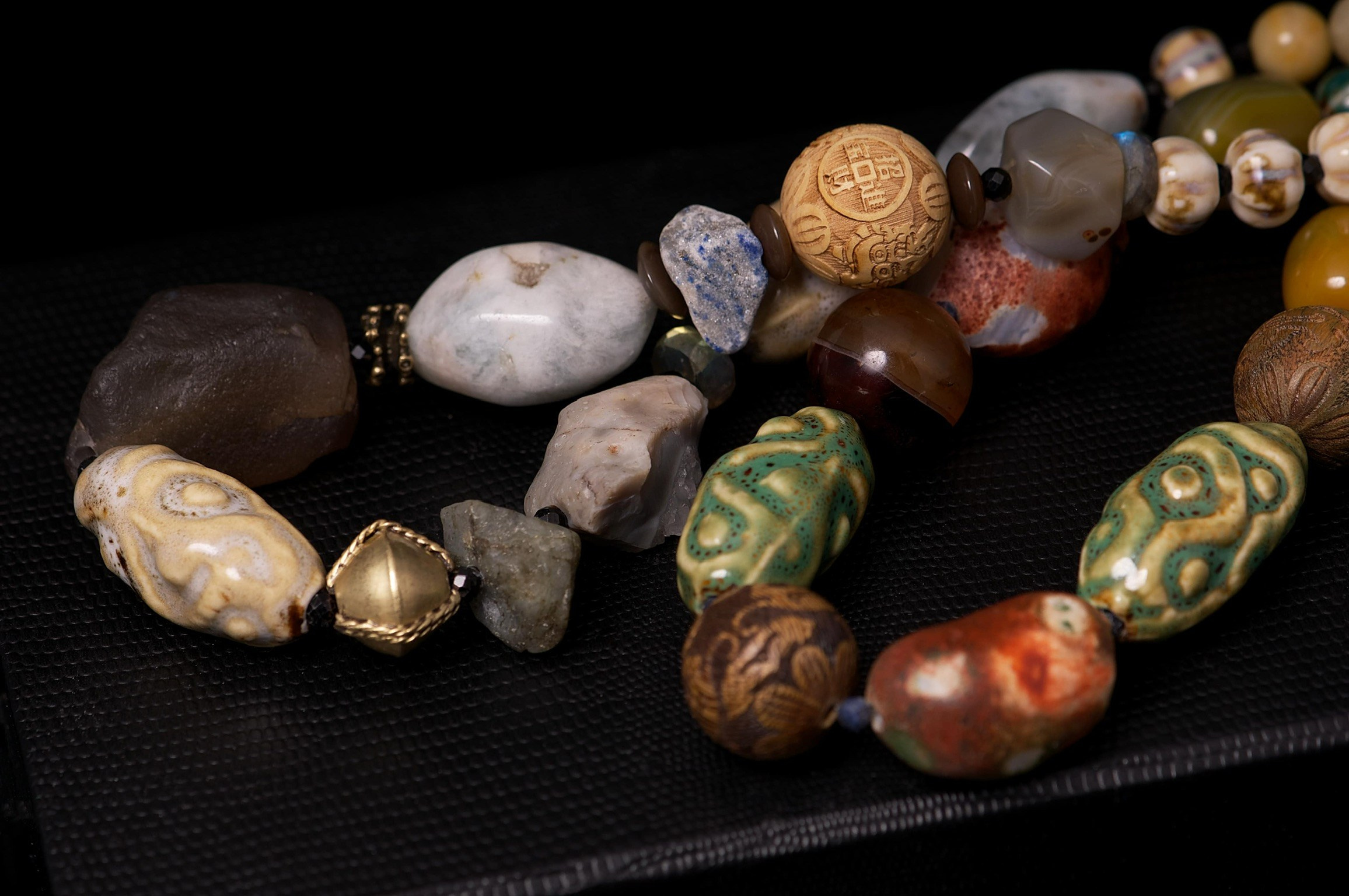 ARCHAIC — авторская коллекция Евгении Миловидовой. EUGENIKA JEWELS — Идеальные украшения для избранных