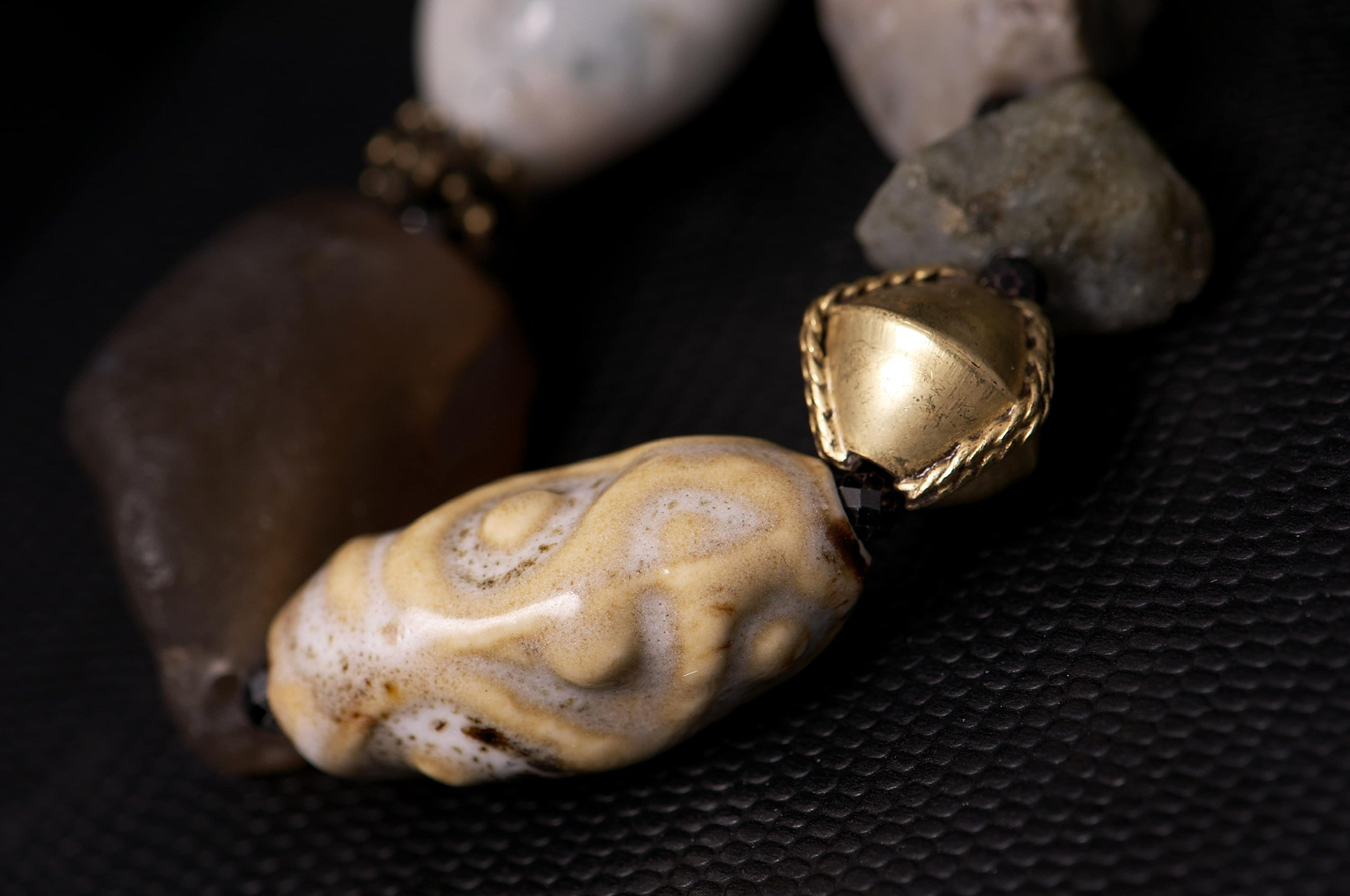 ARCHAIC — авторская коллекция Евгении Миловидовой. EUGENIKA JEWELS — Идеальные украшения для избранных