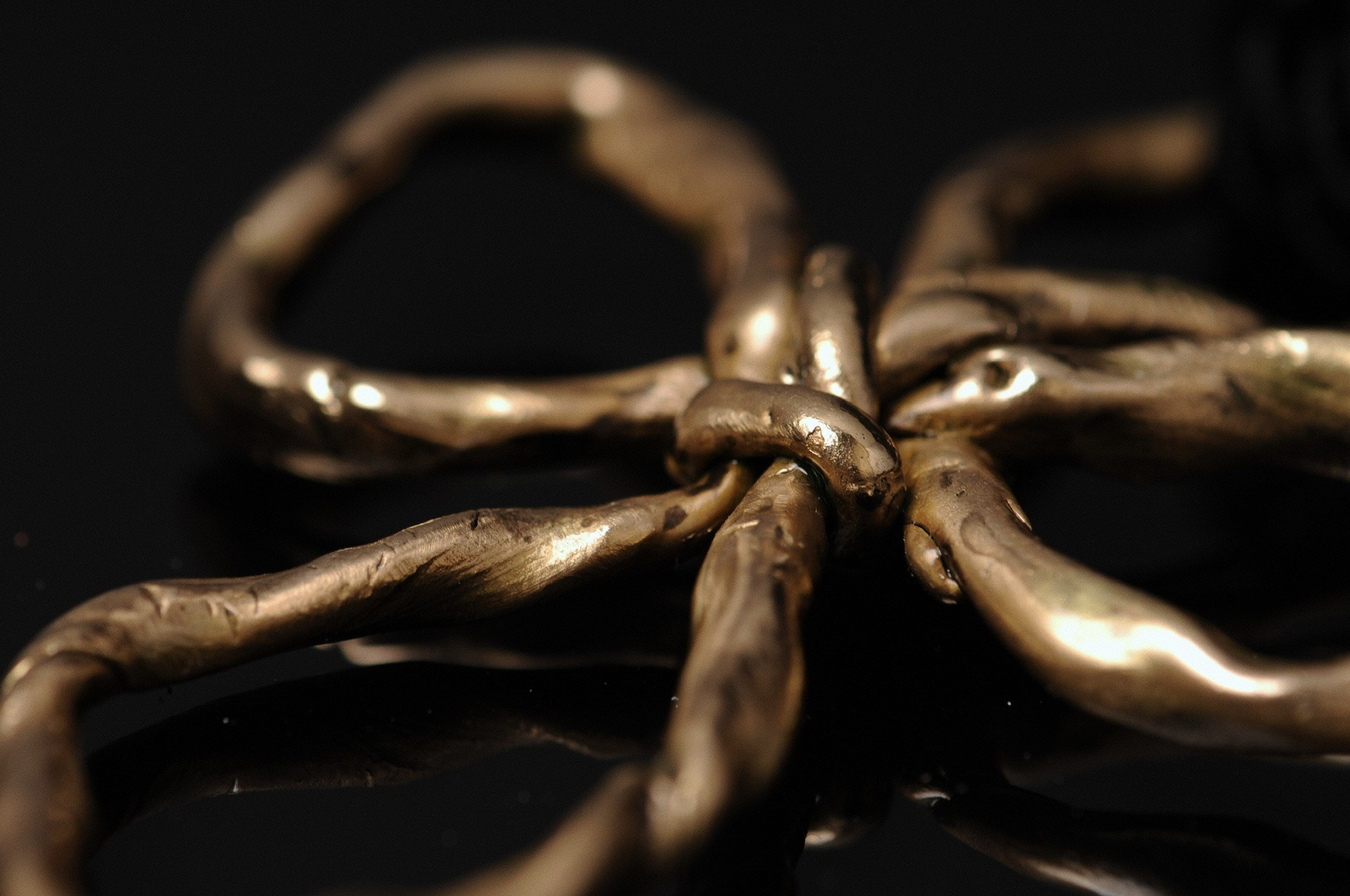 Ode aux sens — коллекция авторских кулонов. EUGENIKA JEWELS — Идеальные украшения для избранных