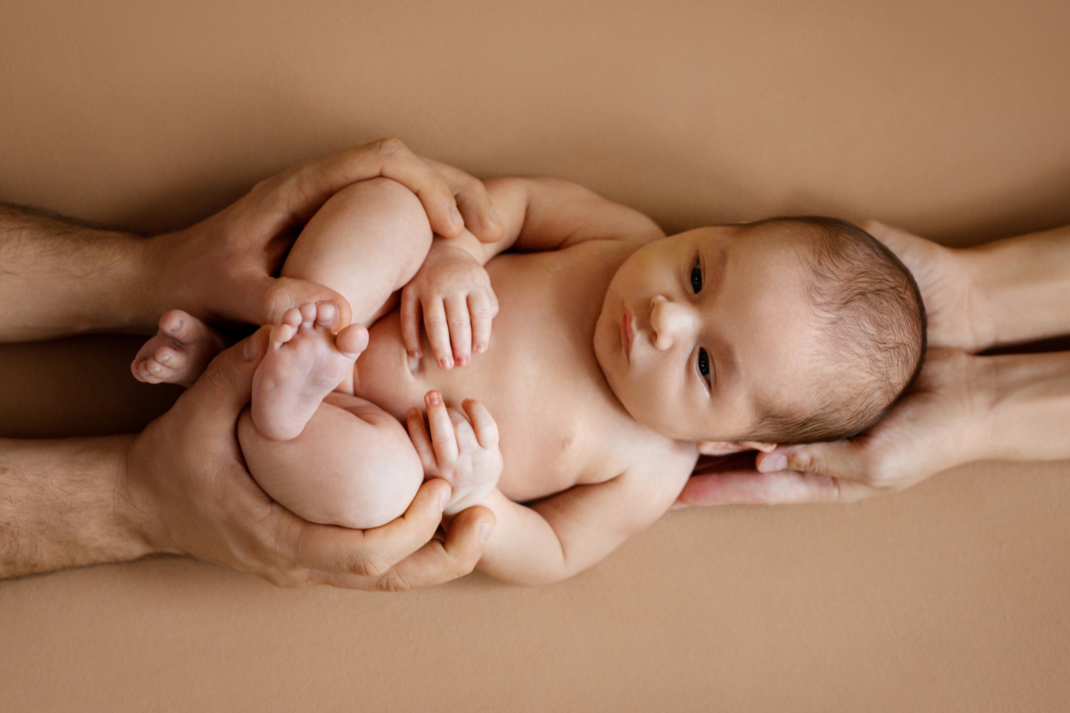 Обучение фотографии новорожденных. Съемка новорожденных. Ретушь фото новорожденных. Фотосессия новорожденного. Обучение фото.