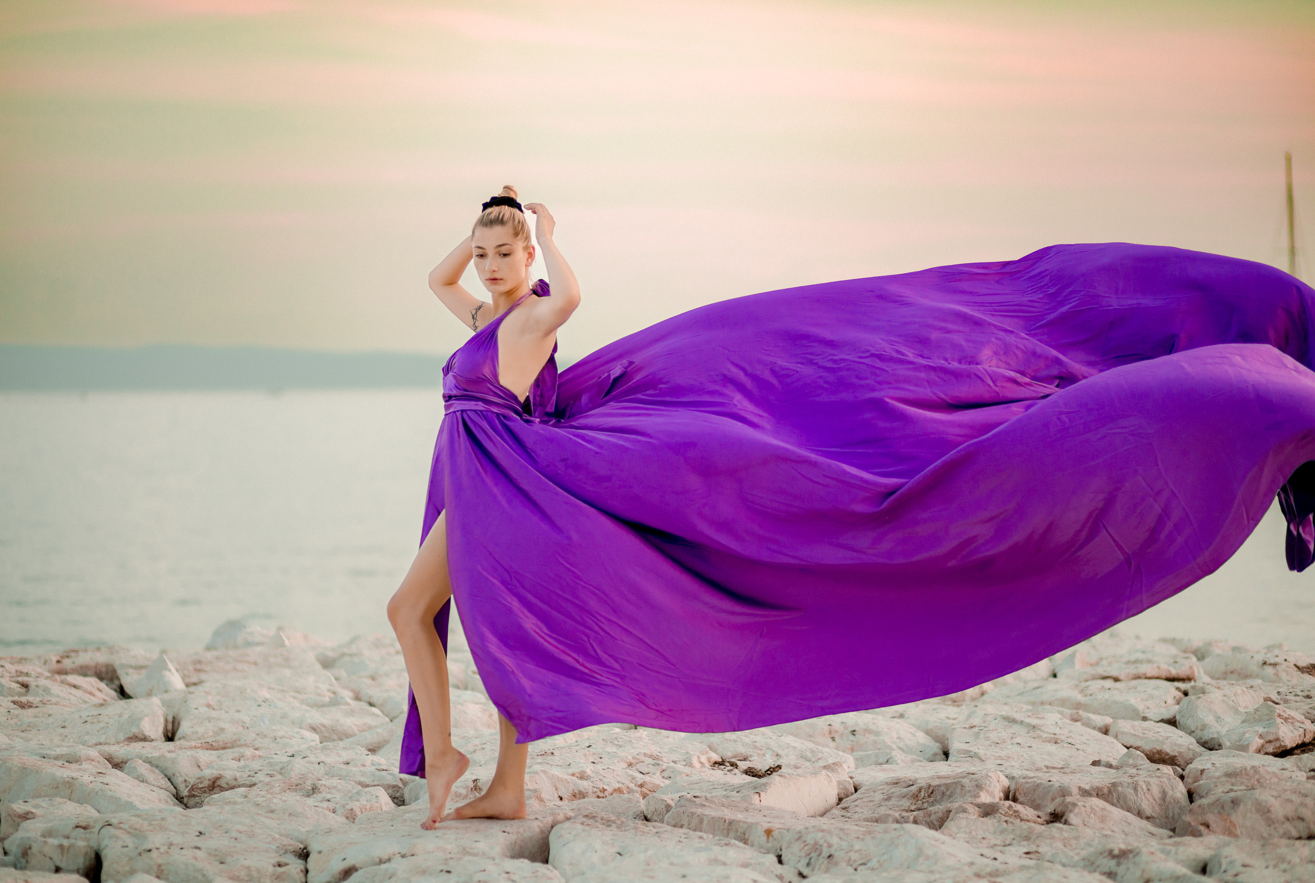 Unleashing the Magic: Flying Dress Photoshoot Experience for Every Woman. Flying Dress Photographer in Croatia, Montenegro, Bosnia, Italy, all EU