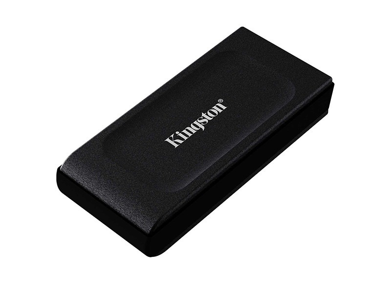 Kingston — портативный твердотельный накопитель размером с ладонь. Фотограф — видеограф в Москве Дмитрий Менделеев