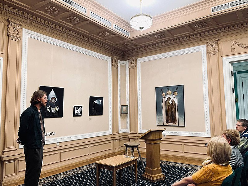 В Москве в ЦВЛ при партнёрстве проекта «После Иконы» открылась выставка «Мировые религии».Экспозиция состоит из старинных и редких изданий и работ современных художников, которые рассказывают о развитии христианства, ислама и буддизма и их влиянии на искусство. Выставка проходит с 15 марта по 27 апреля 2024 г. в выставочной зоне Центра восточной литературы РГБ на Моховой, 6–8.