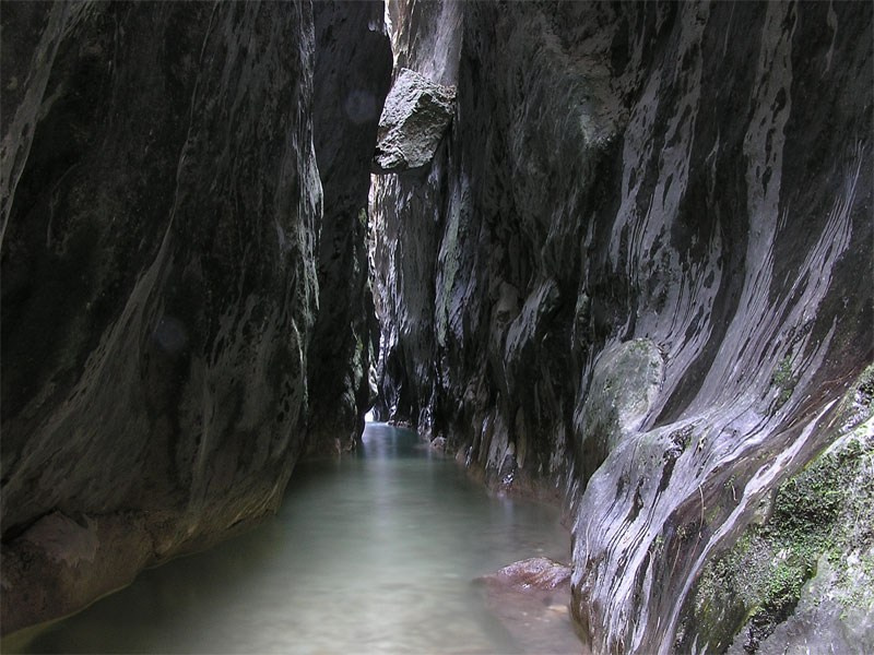 Photo shoot in Komarnica River Canyon