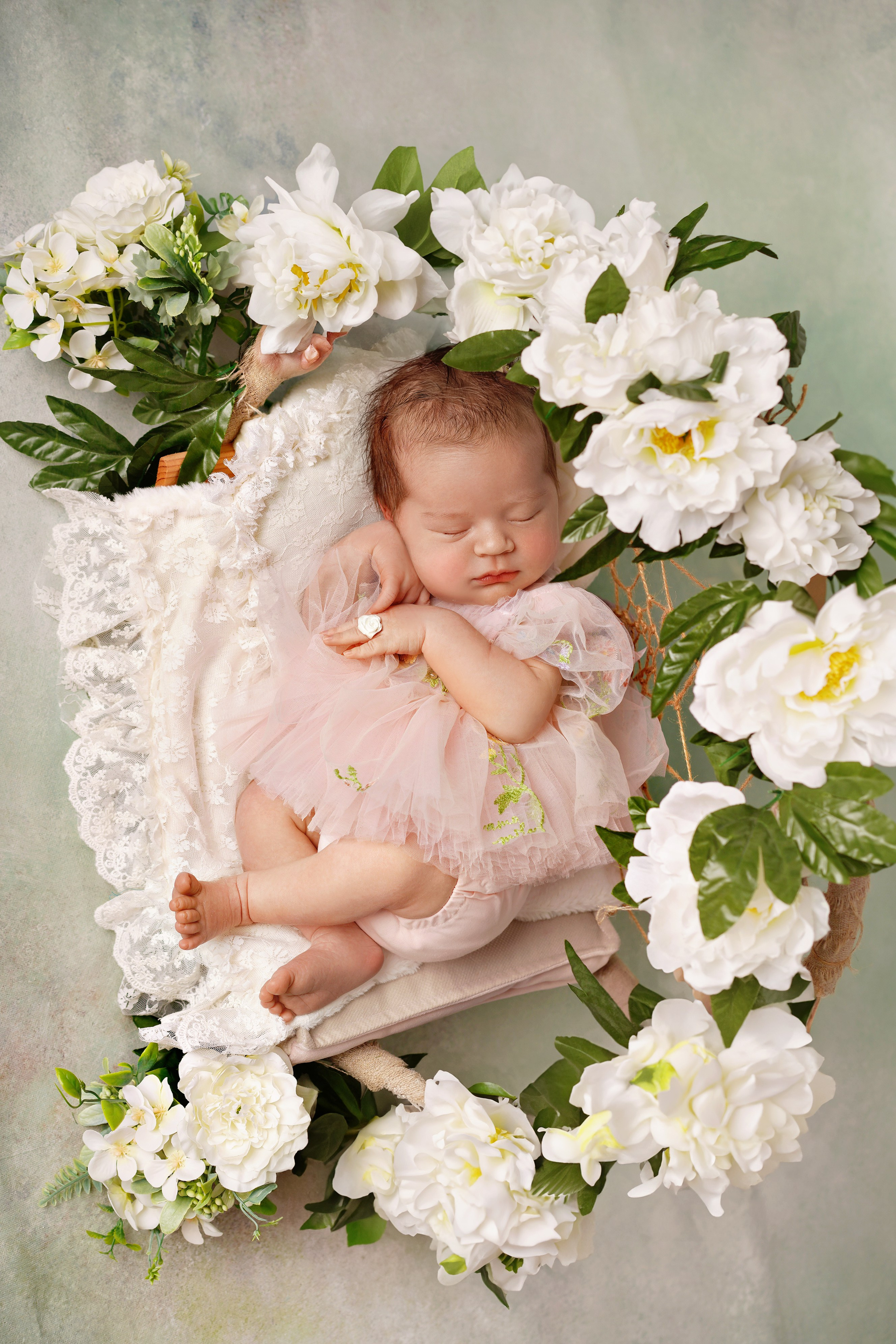 Новорожденные. Классика. Фотограф новорожденных беременных в Тюмени Ткачук Татьяна