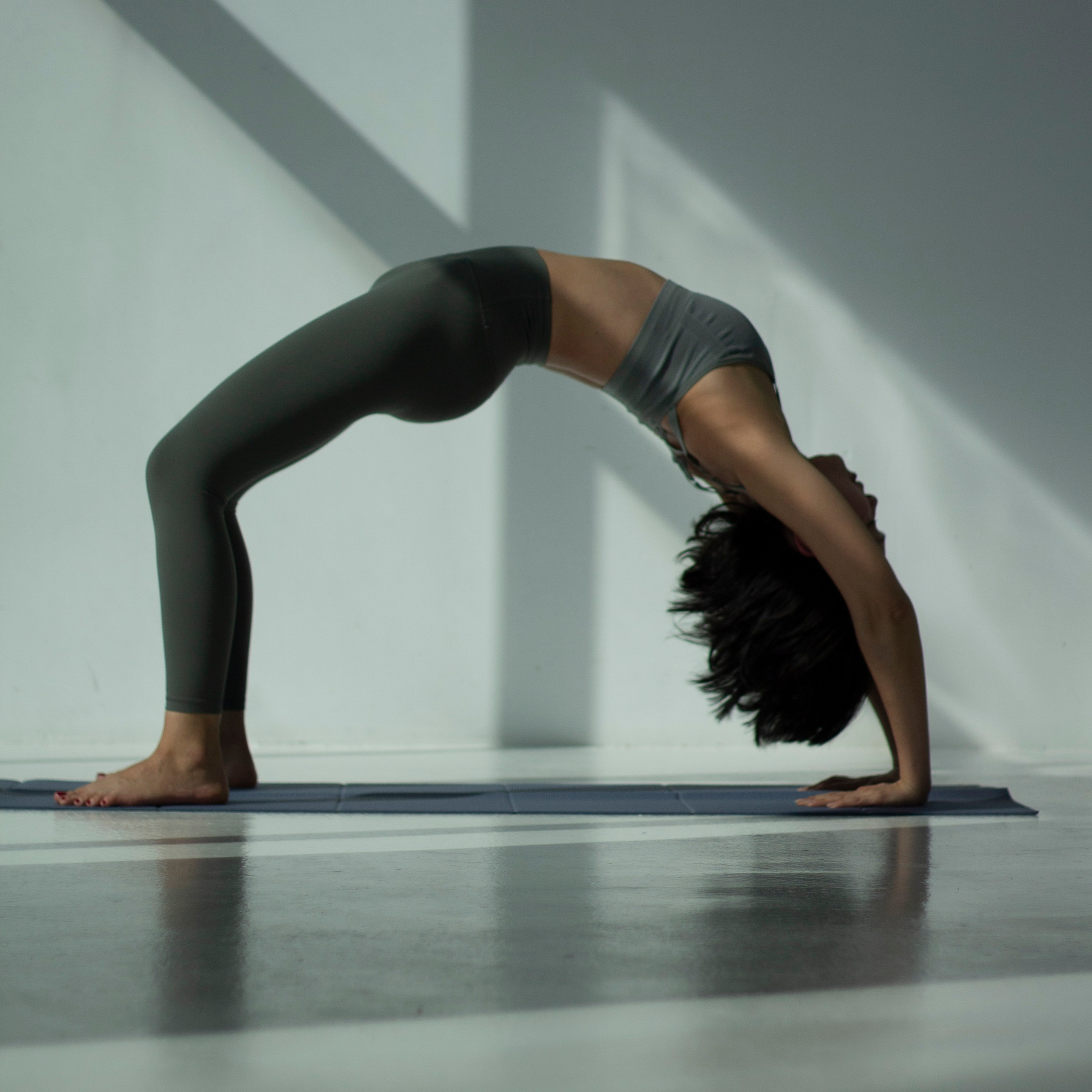 Фото йога Чинара отзыв Анна Карамурзина фотограф в Бишкеке