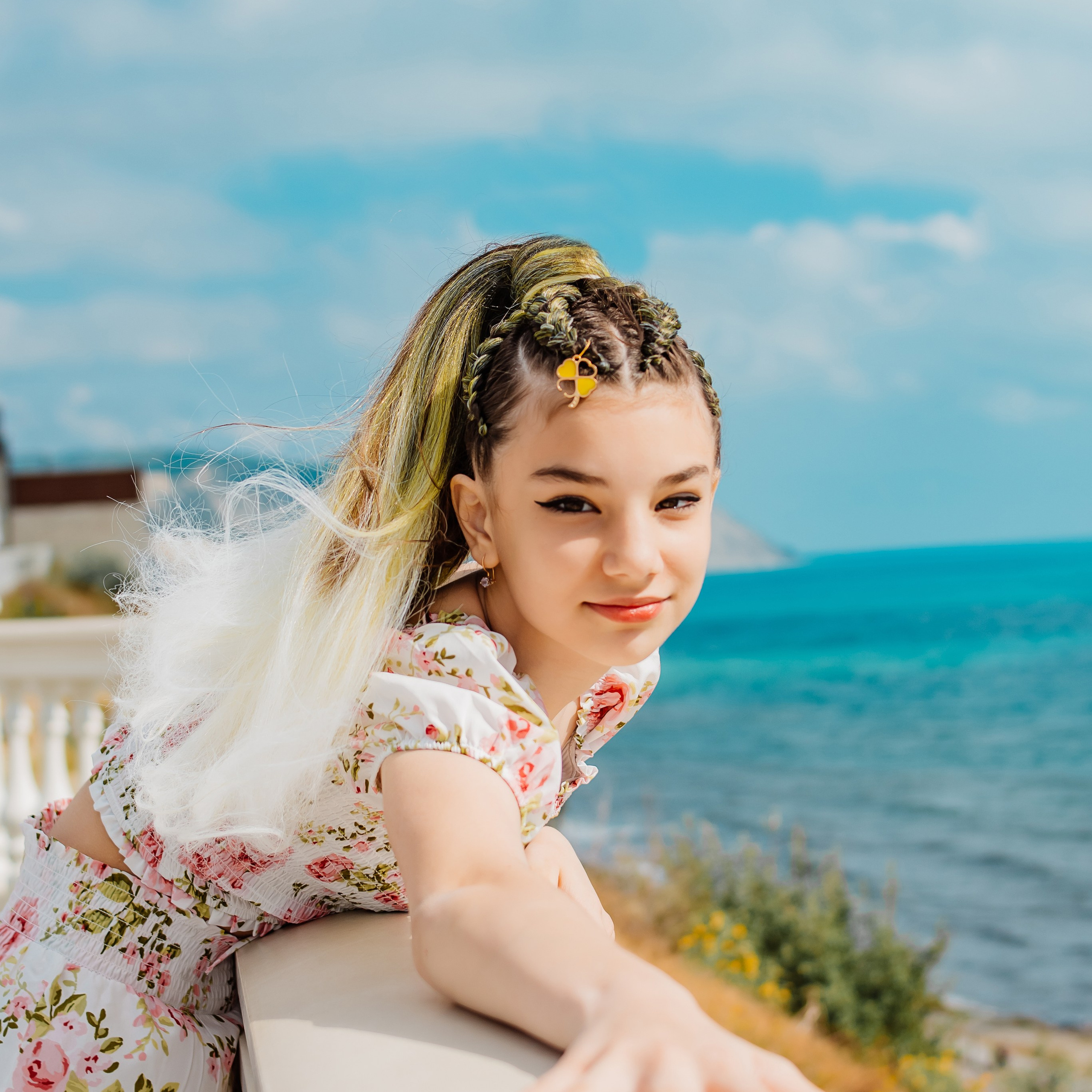 Плетение афрокос, дред, брейдов