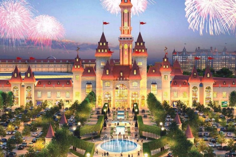 Dream Island indoor amusement park with themed attractions in Moscow