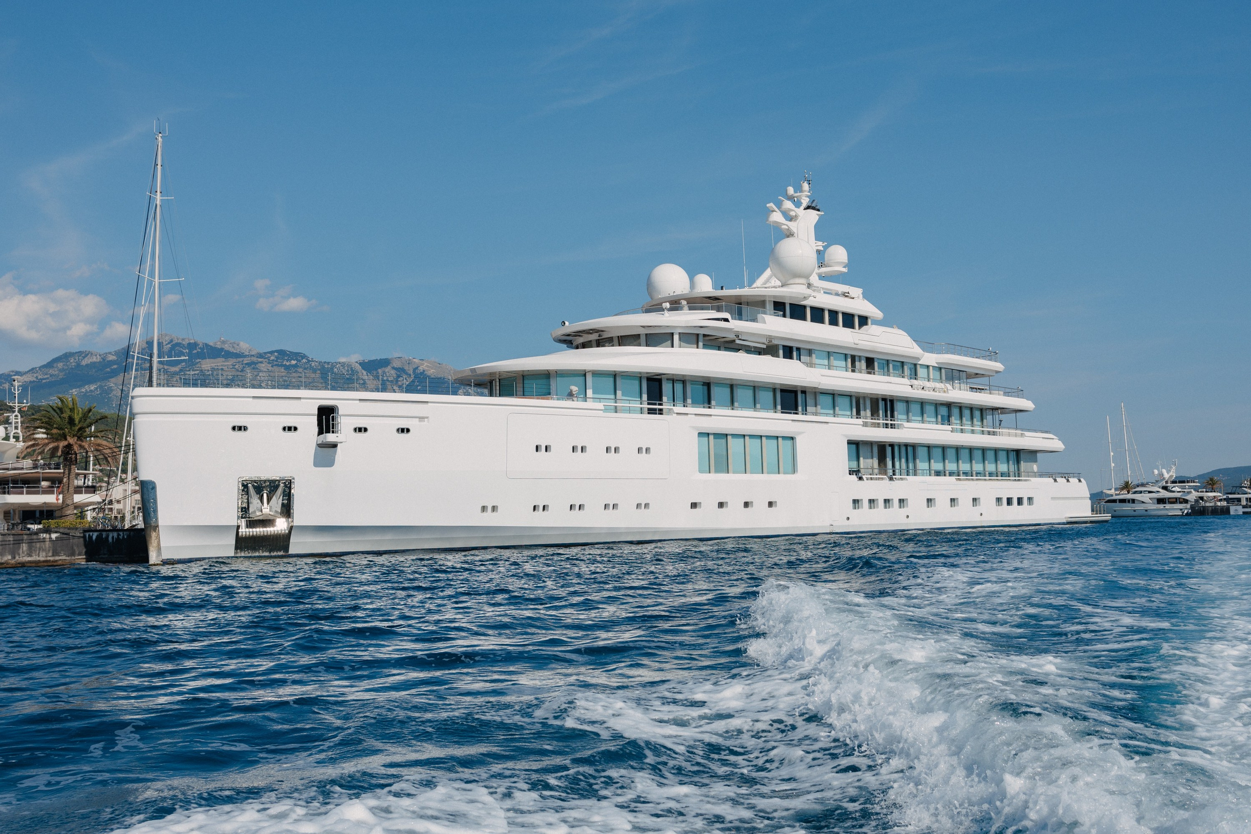 Фотосессии на яхтах и парусниках в Черногории. Федор Лемешко — Семейный и Свадебный Лайфстайл фотограф в Таиланде Дубае Грузии Армении