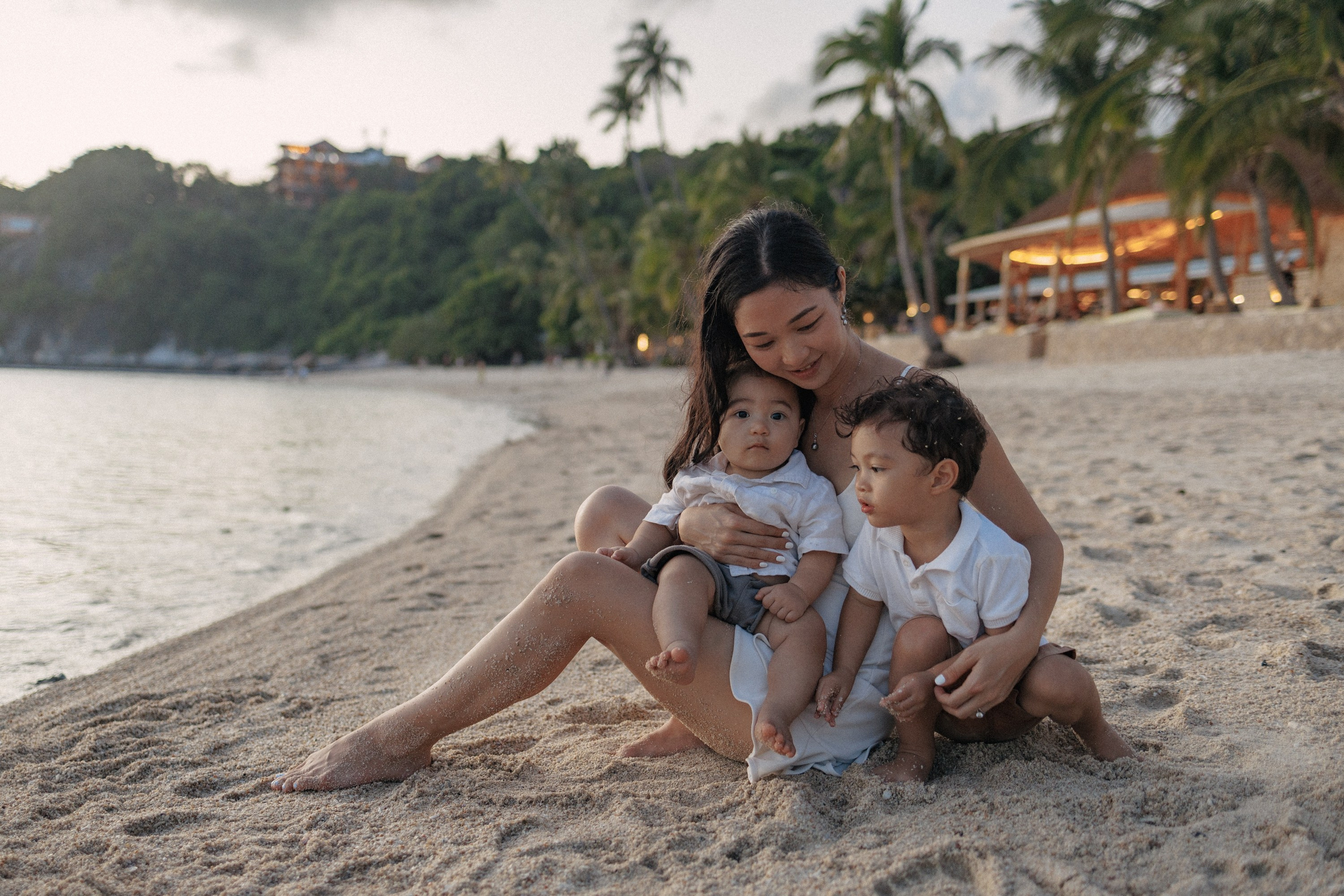 Family photoshoots in Bangkok, Thailand. Fedor Lemeshko — Destination Wedding and Family Lifestyle photographer