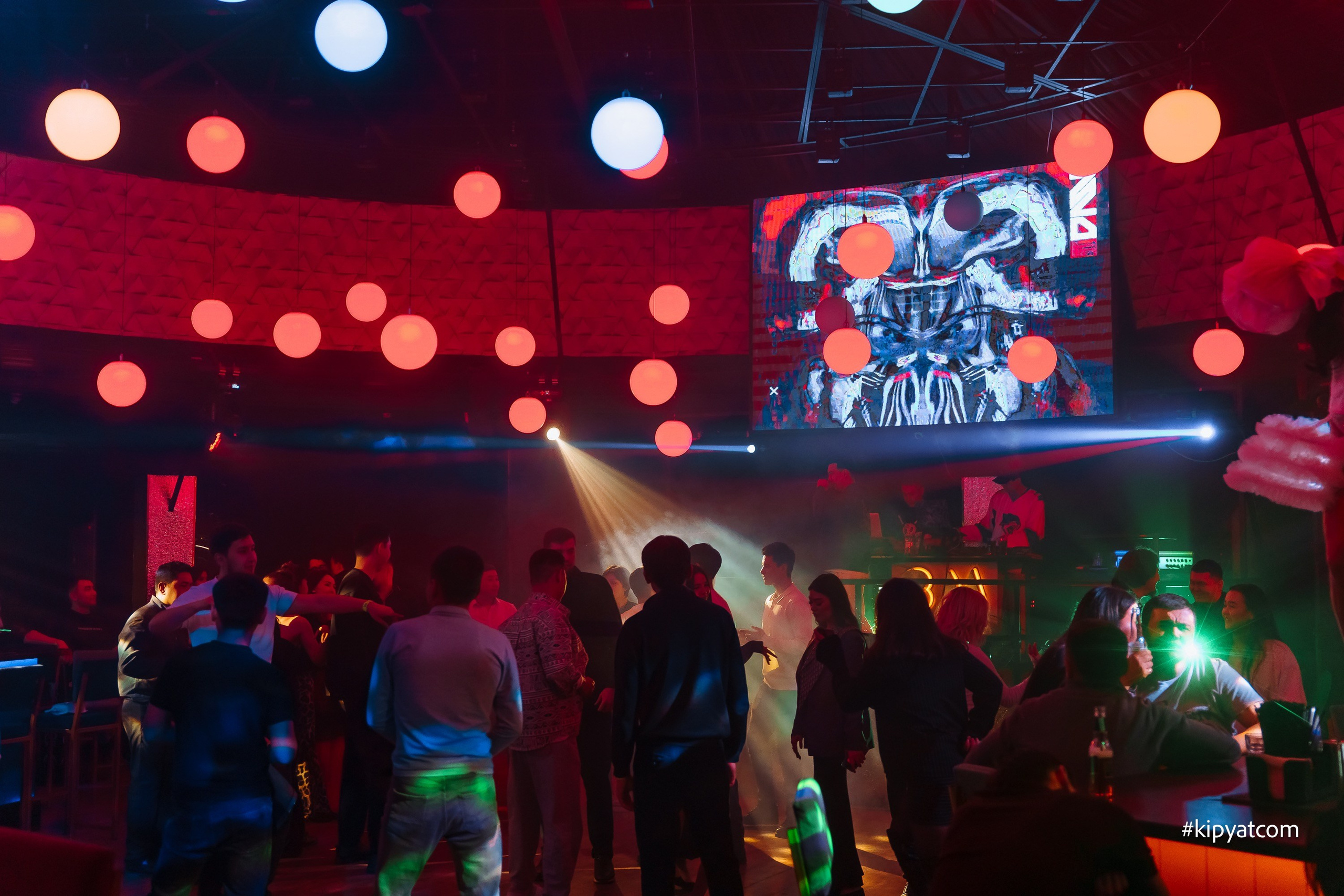 Забери меня. Астана Кипятком