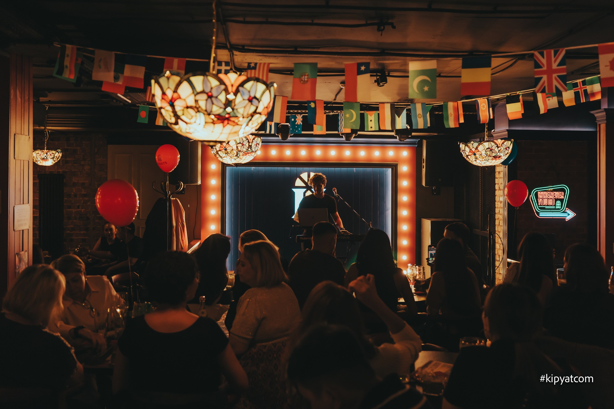 Harat`s Irish Pub. Астана Кипятком