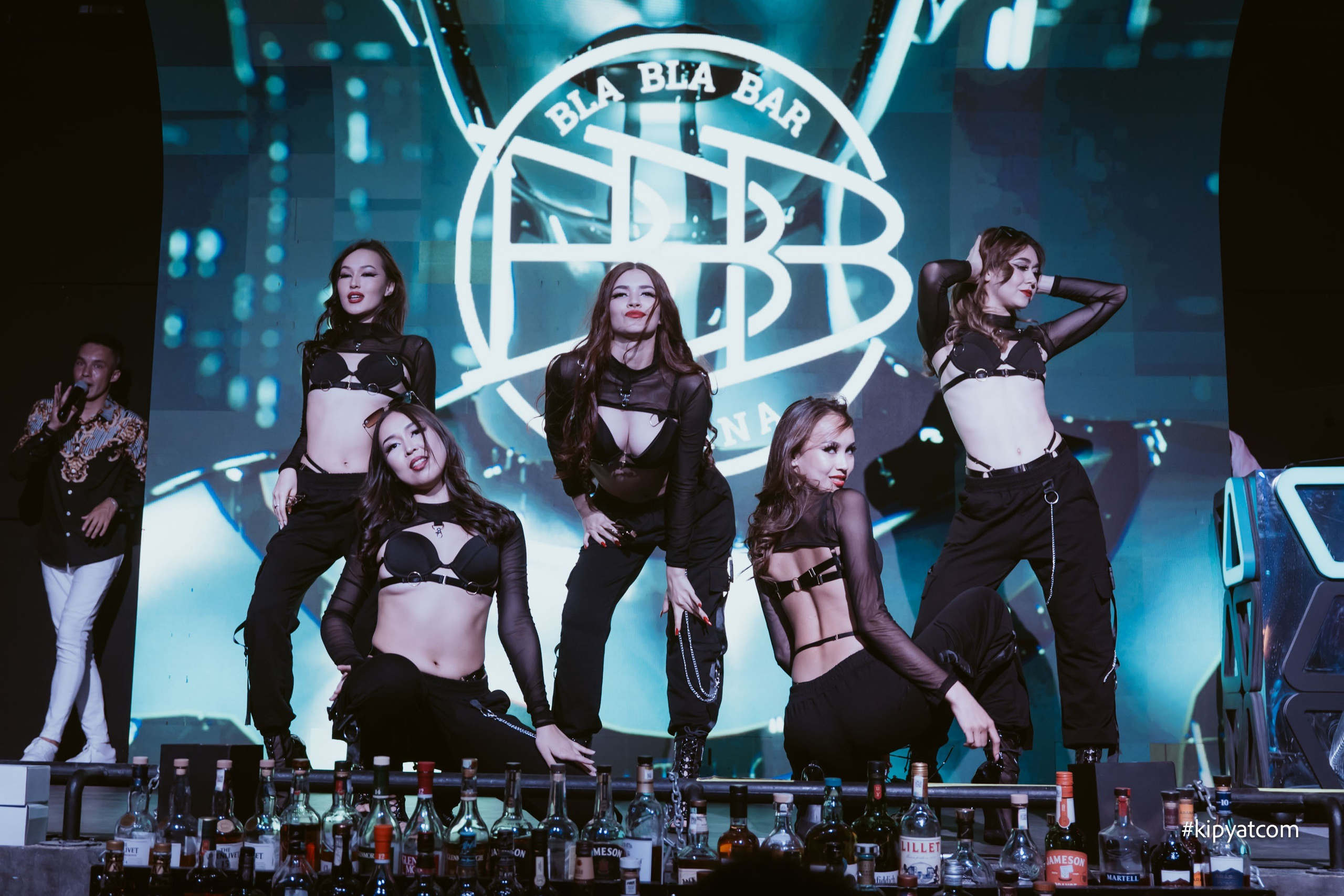 Bla Bla Bar. Астана Кипятком