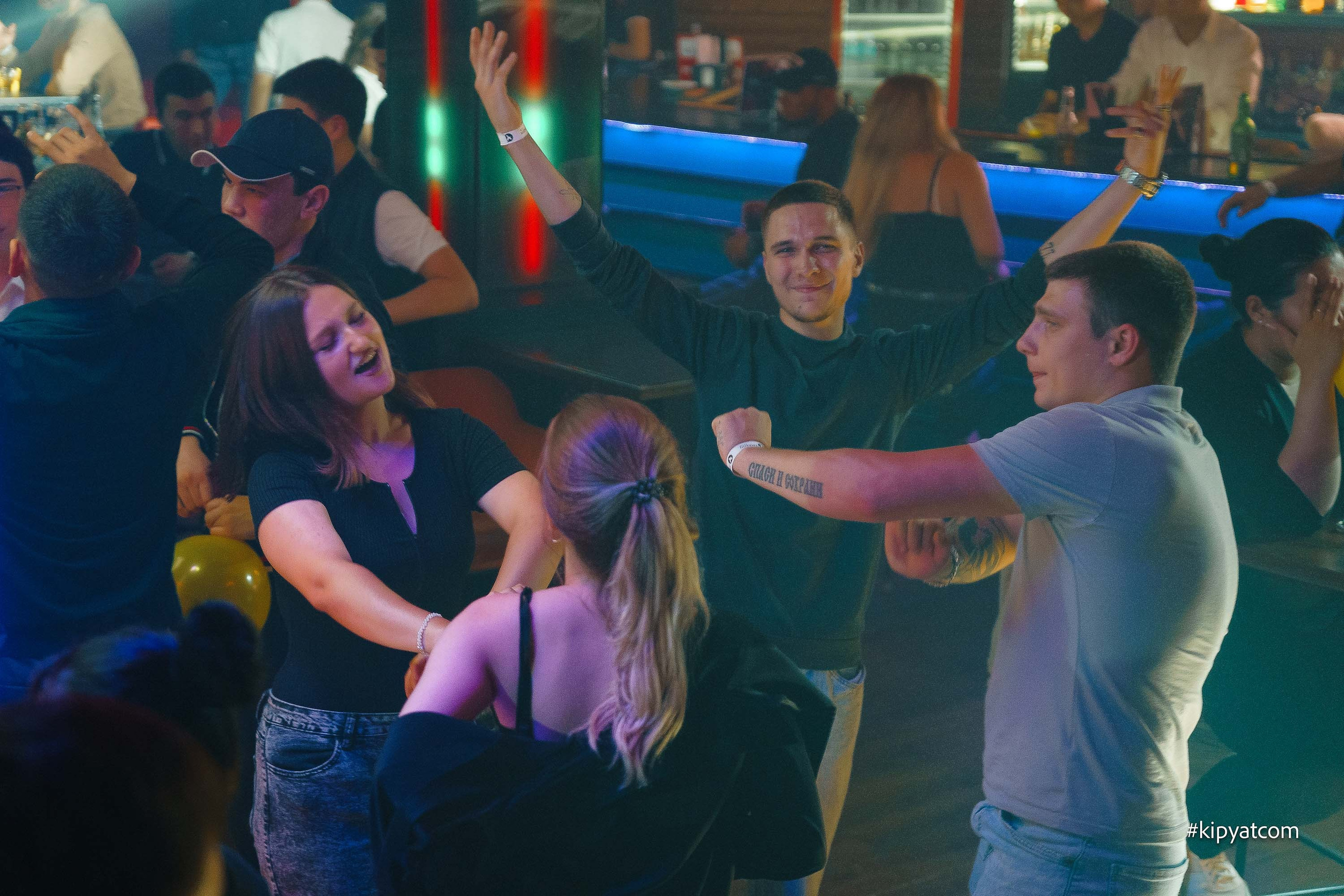 Amazon. Астана Кипятком