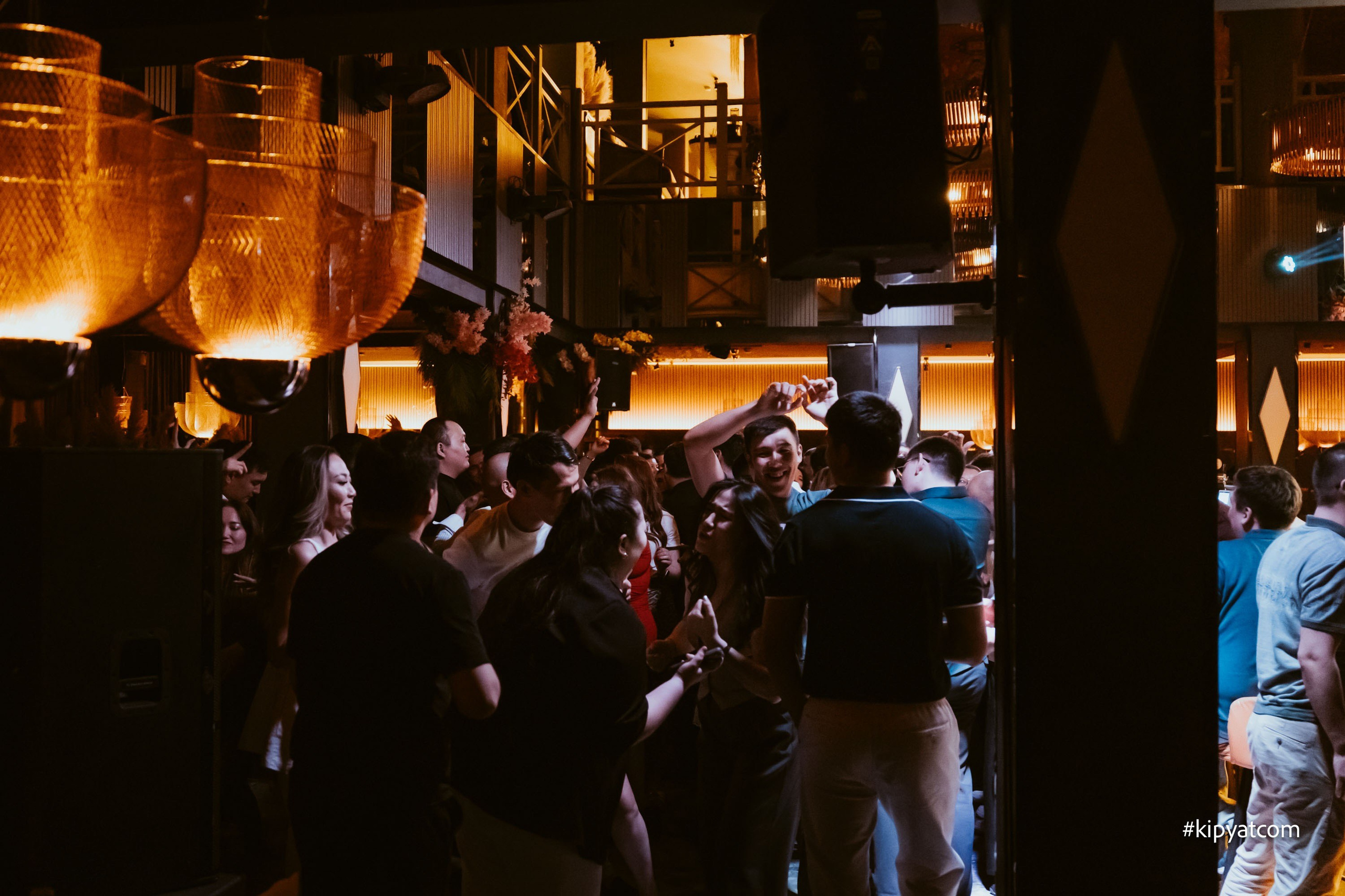 Панаехали на Туране. Астана Кипятком