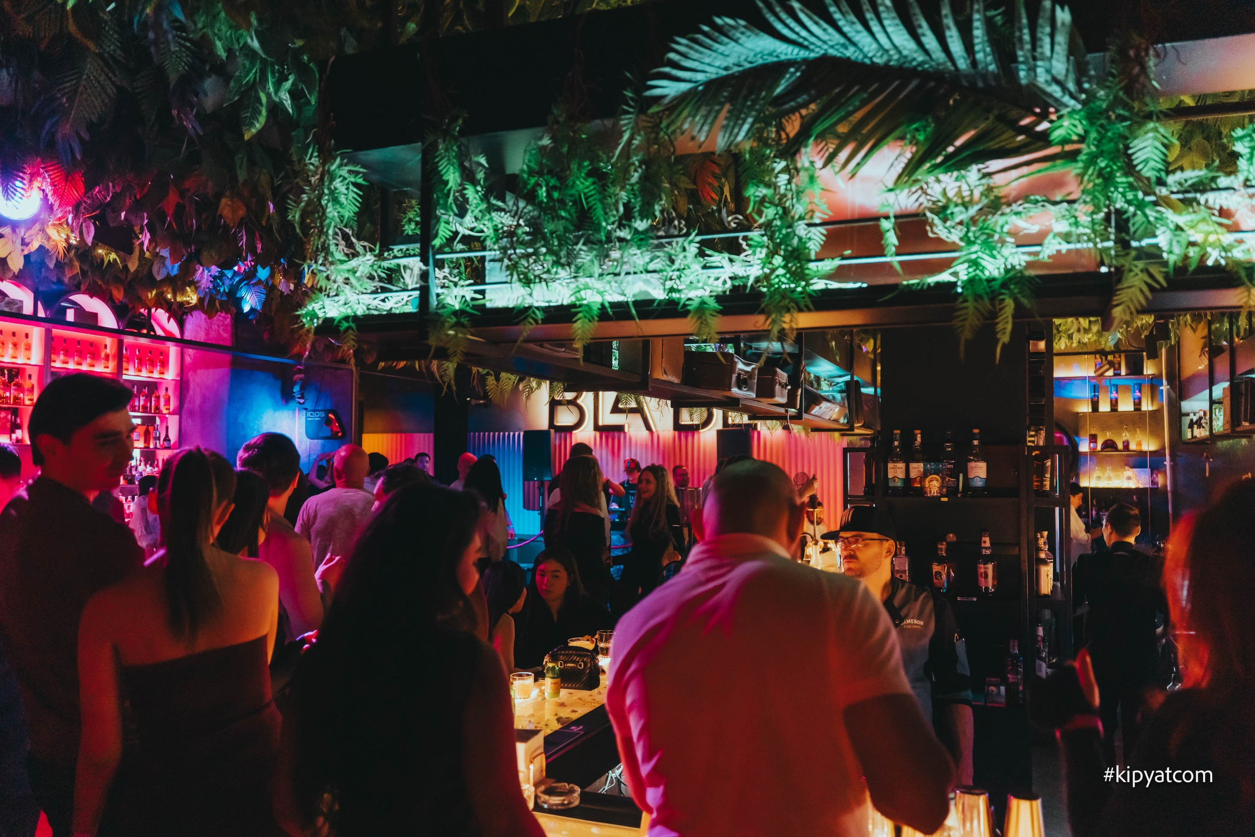 Bla Bla Bar. Астана Кипятком