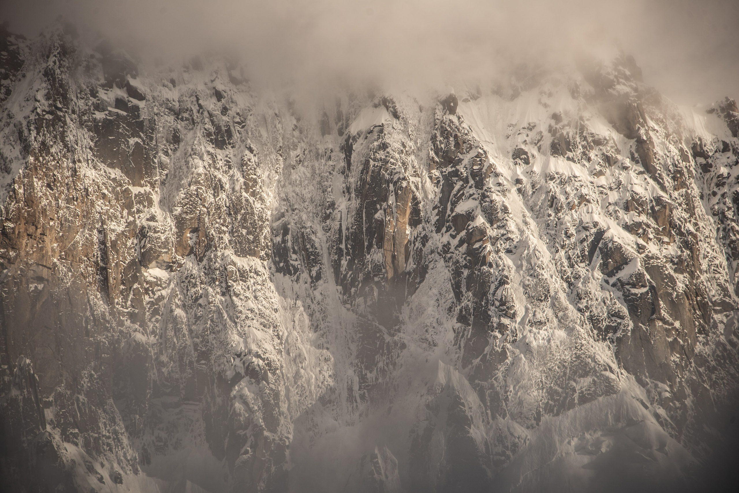 Первые женские первопроходы в районе Сабаха. Премия Стальной Ангел
