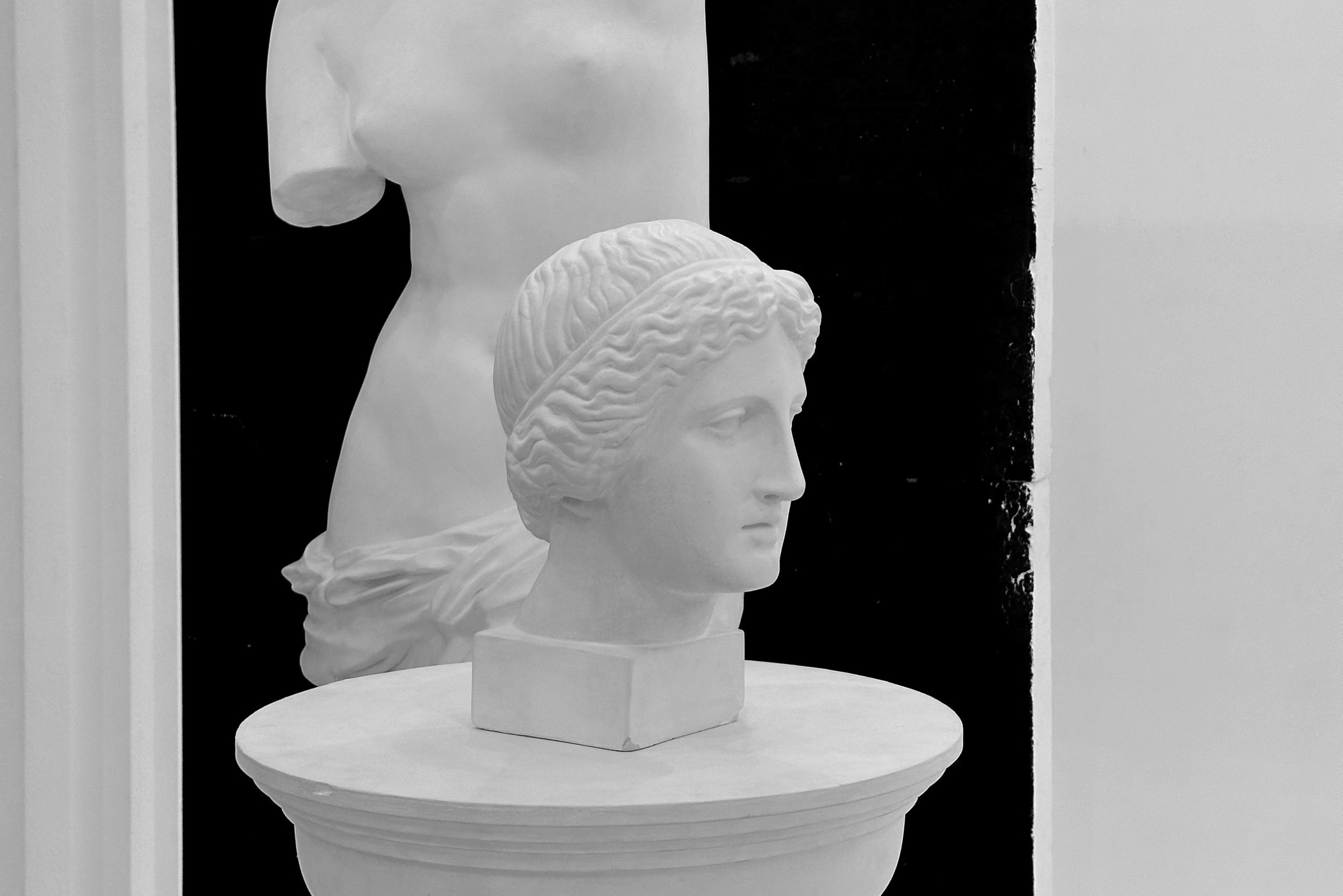 Прайс-лист услуг фотографа: свадебная фотосъемка, портреты и семейные сессии