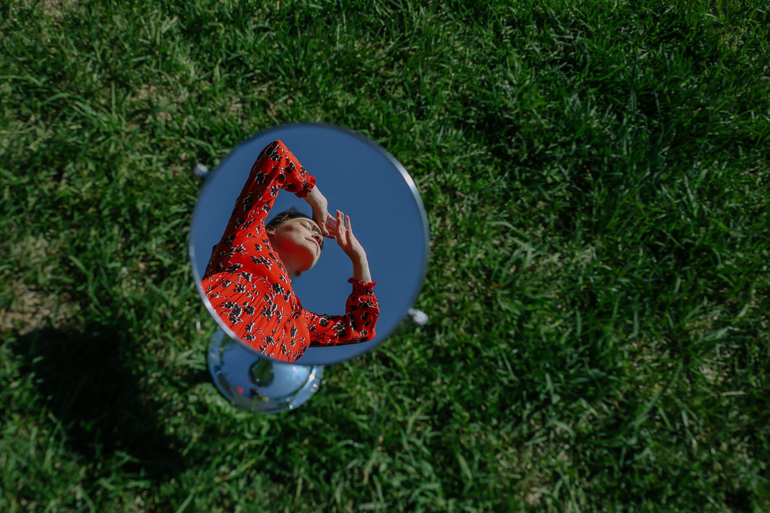 Контакты и ссылки. Наталья Чернобровкина — междисциплинарный художник