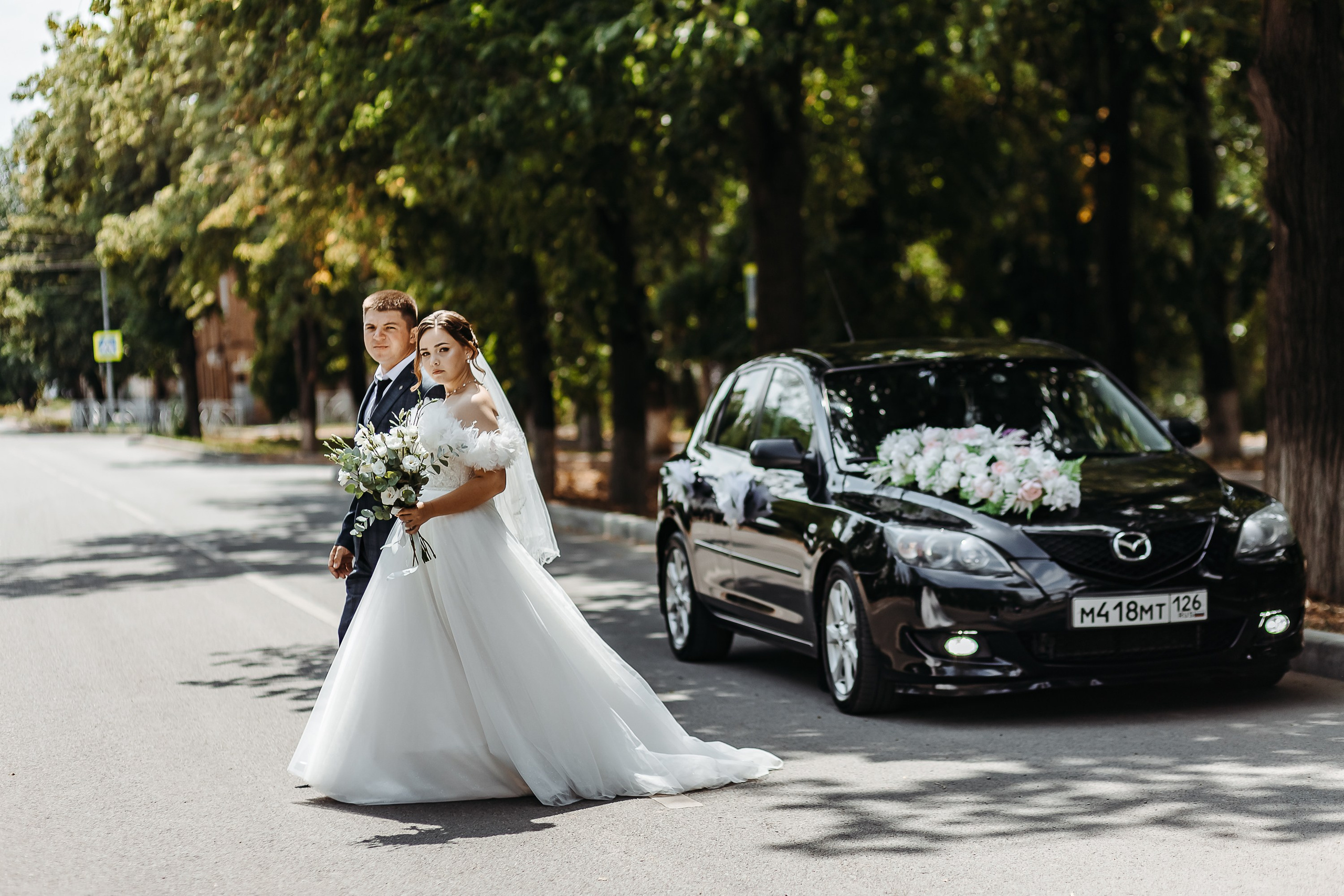 Портфолио свадебного фотографа, показывающее эмоциональные моменты с церемоний в Невинномысск