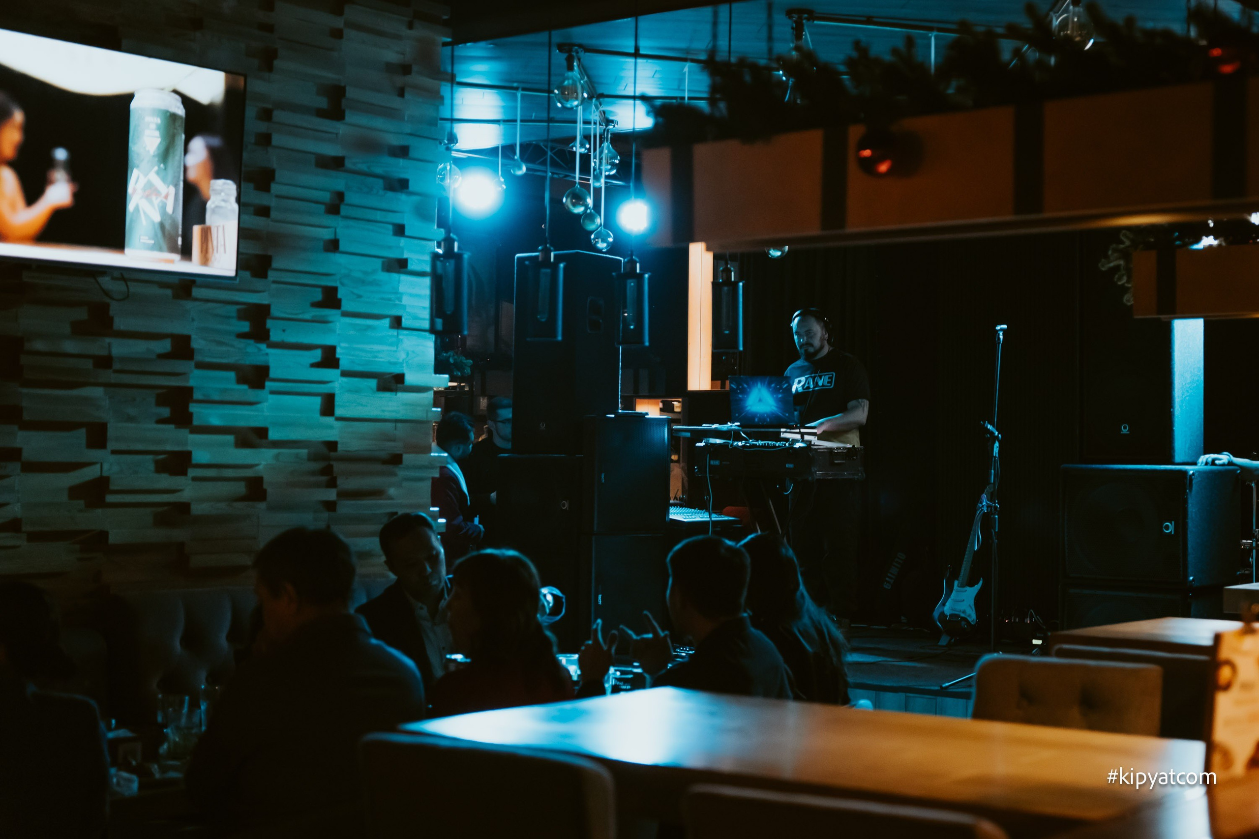 Pinta на Достык 18. Астана Кипятком