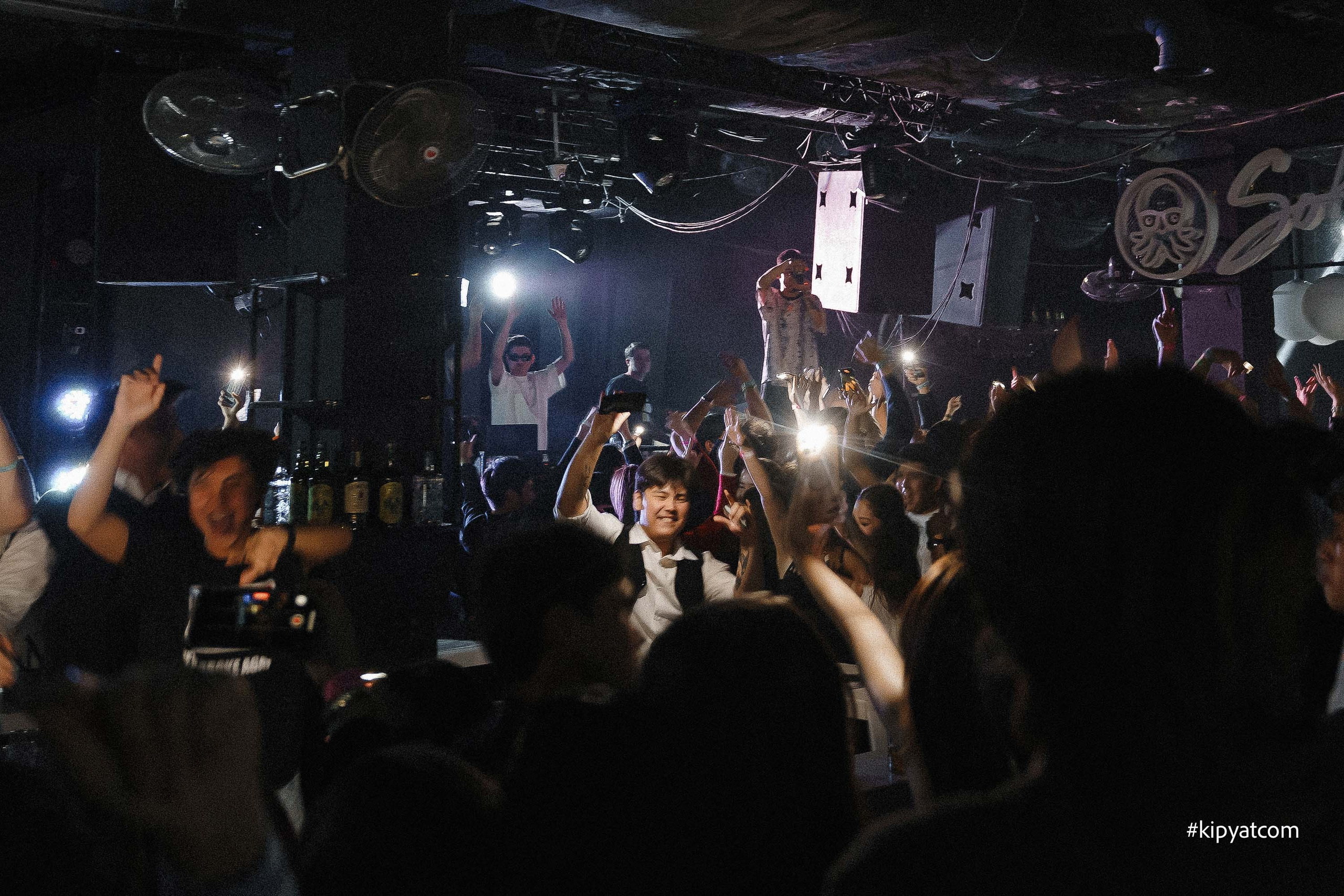 BHB. Астана Кипятком