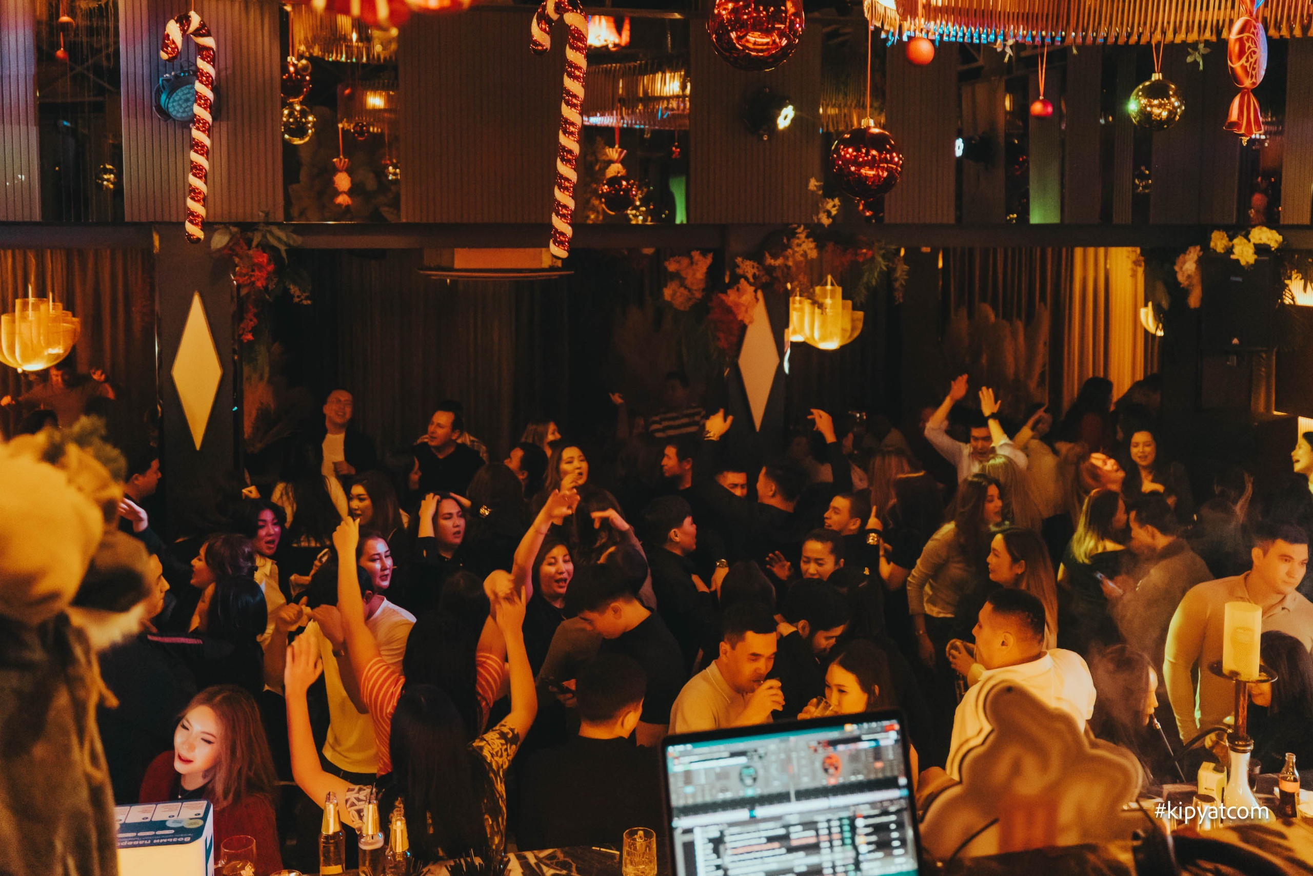 Панаехали на Туране. Астана Кипятком