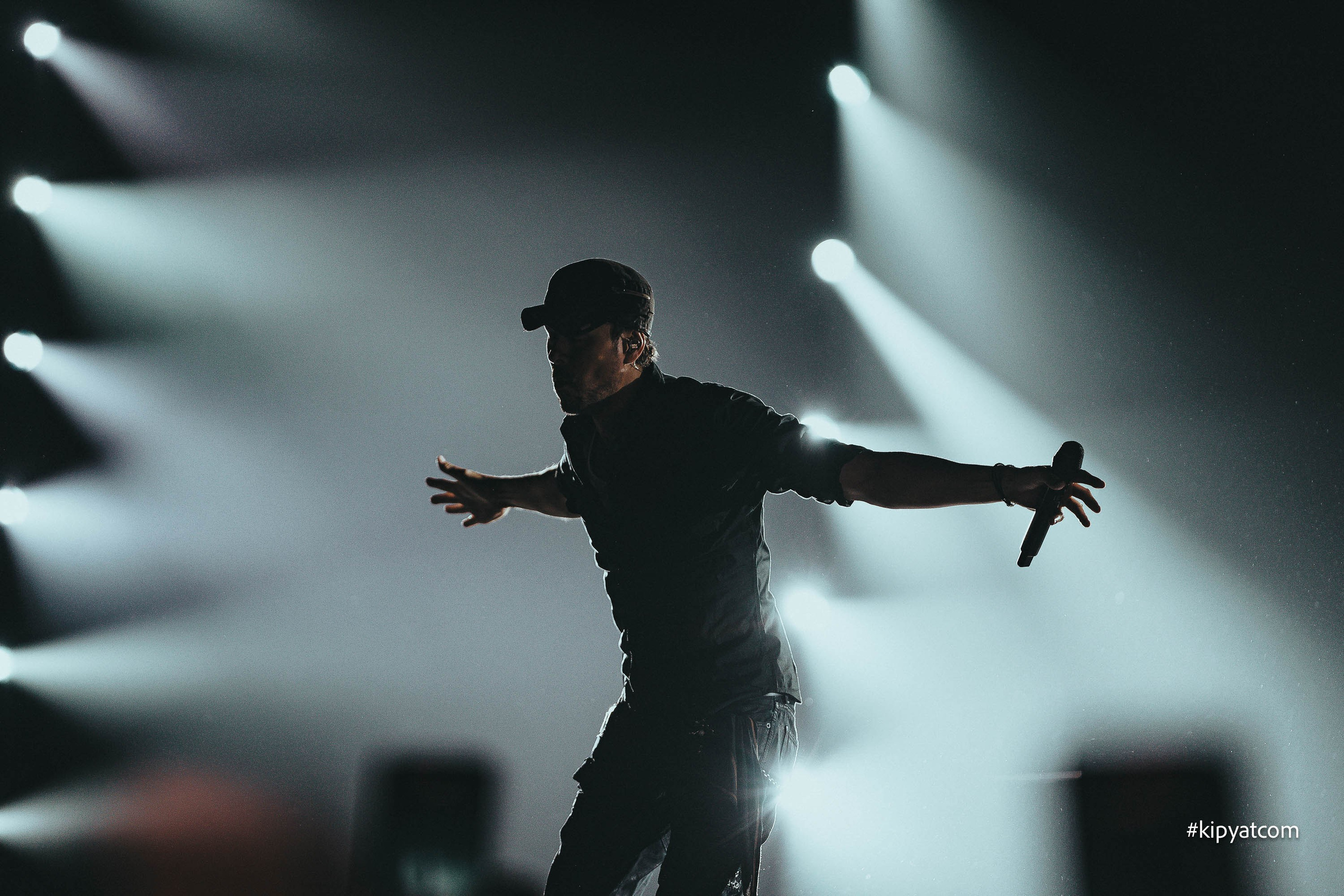 Enrique Iglesias в Астане. Астана Кипятком
