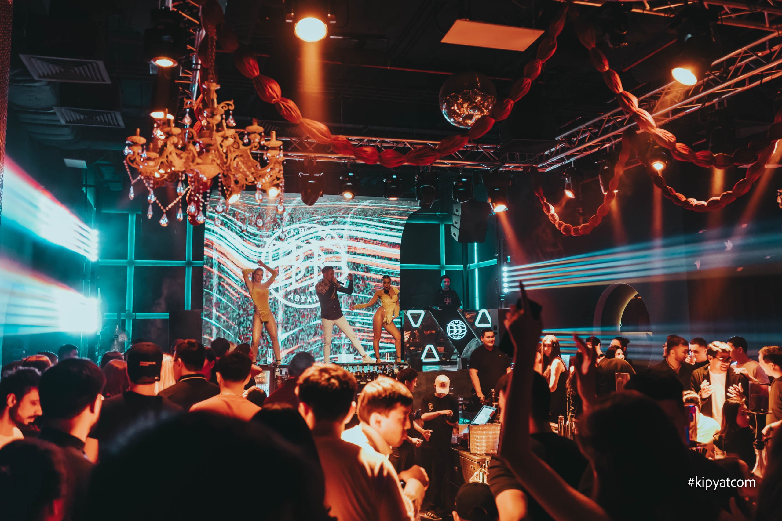 Bla Bla Bar. Астана Кипятком