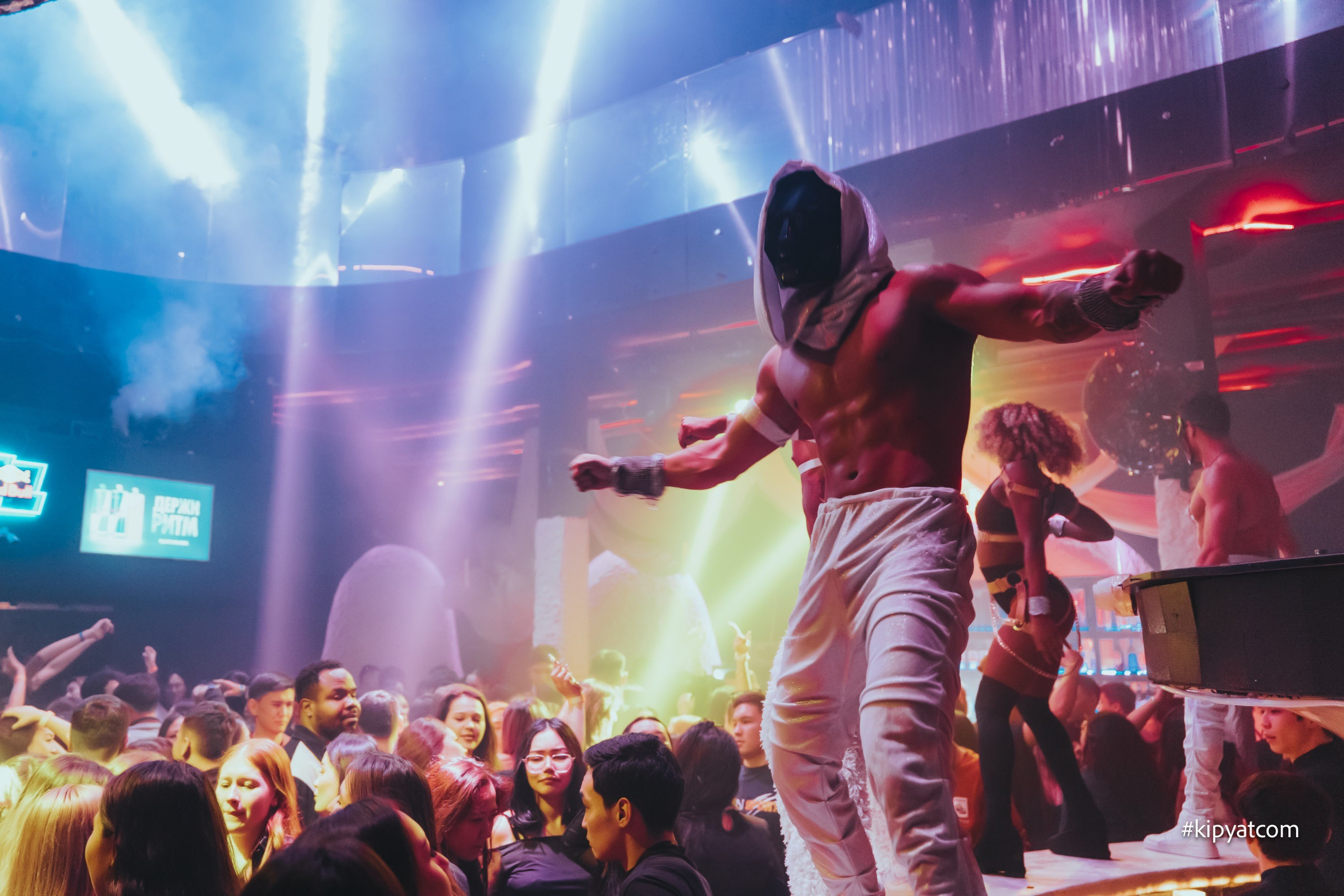 IVI. Астана Кипятком