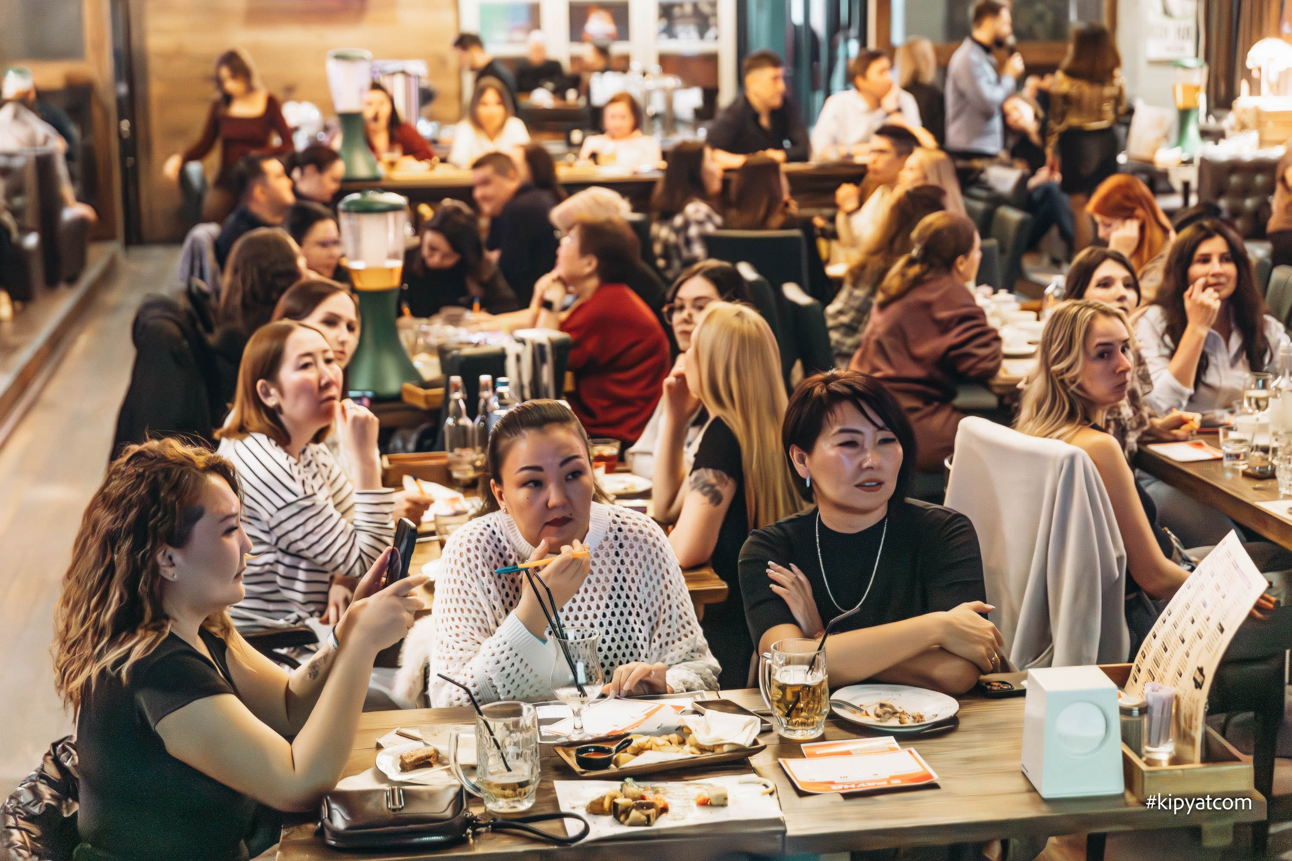 Отгадай мелодию. Астана Кипятком