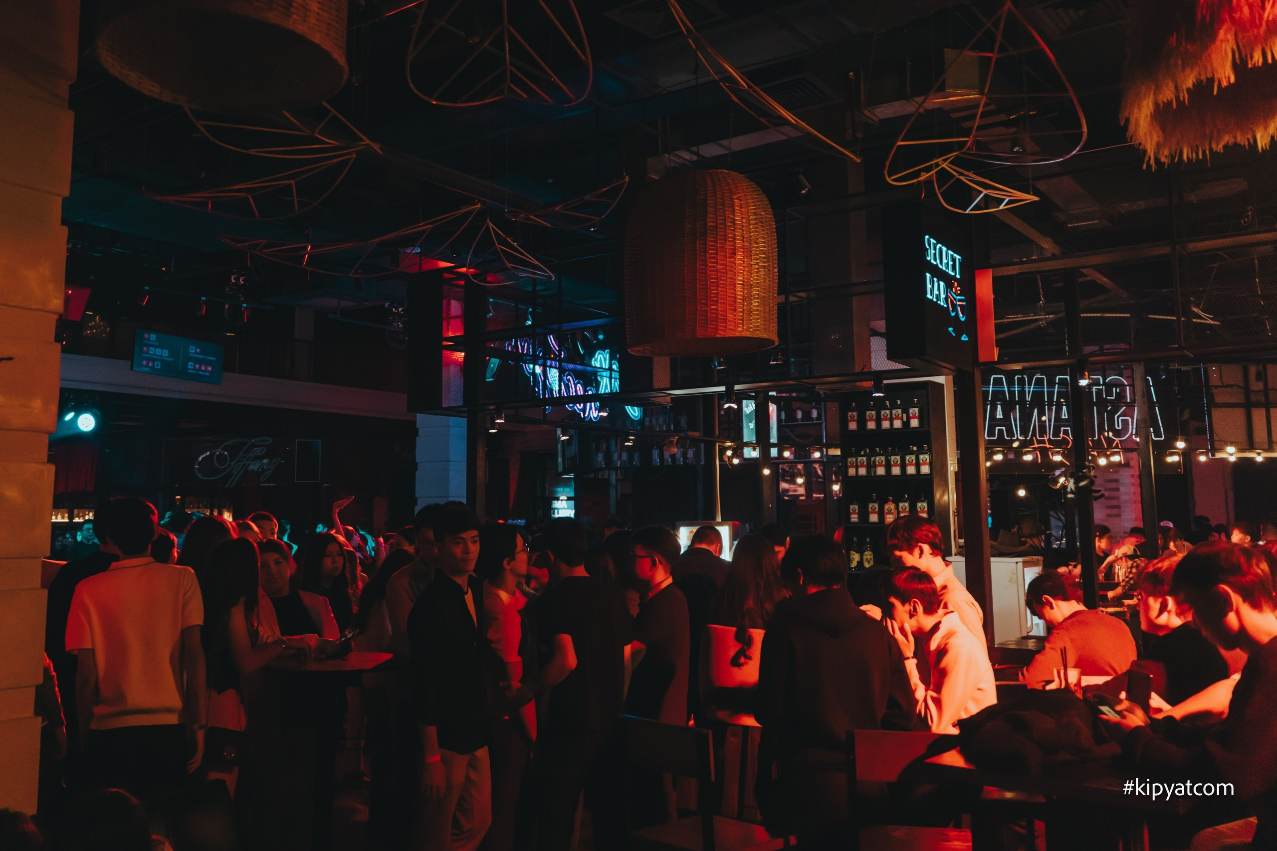 After party посвящение первокурсников. Астана Кипятком