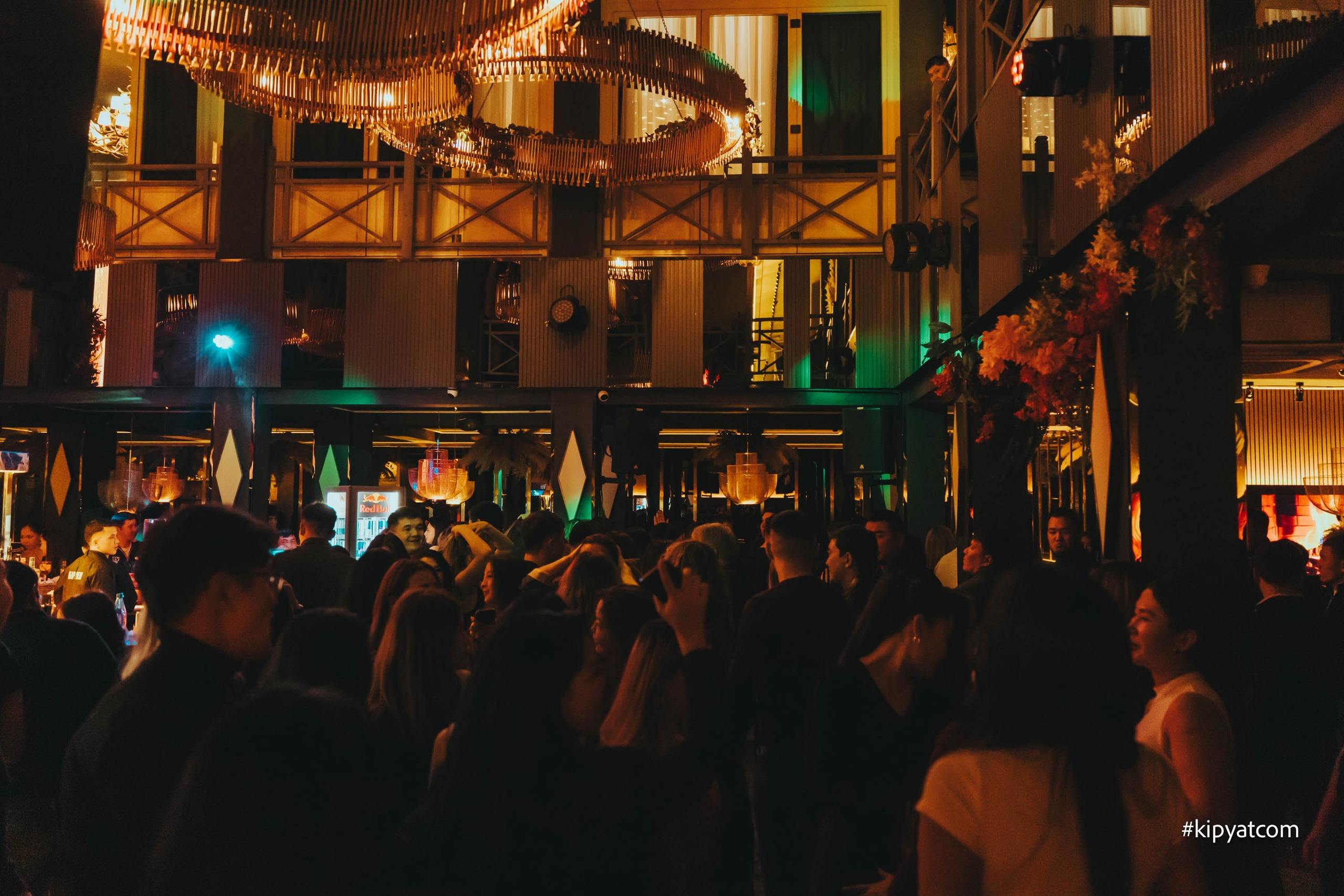 Панаехали на Туране. Астана Кипятком