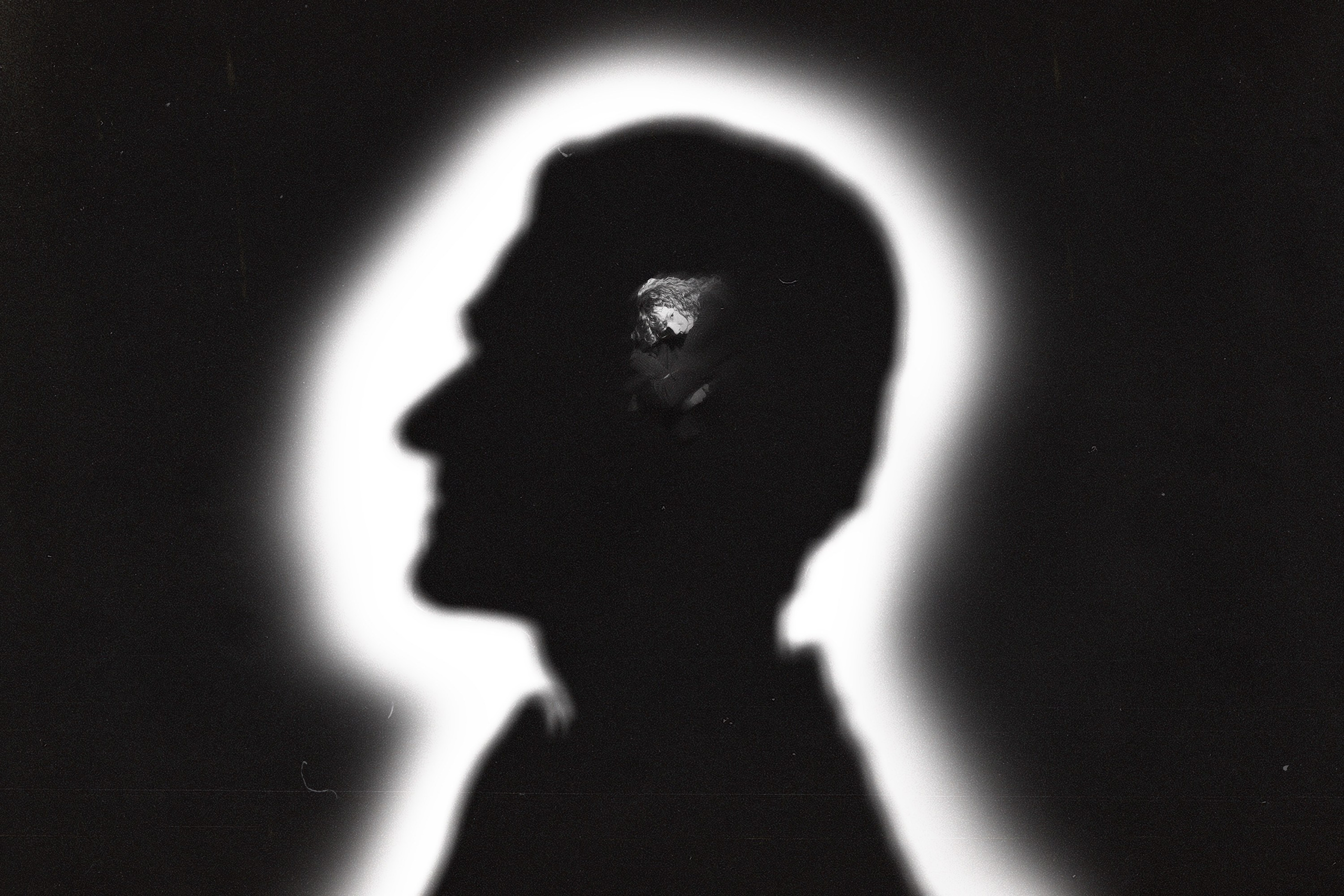 Выставка Драматургия героя