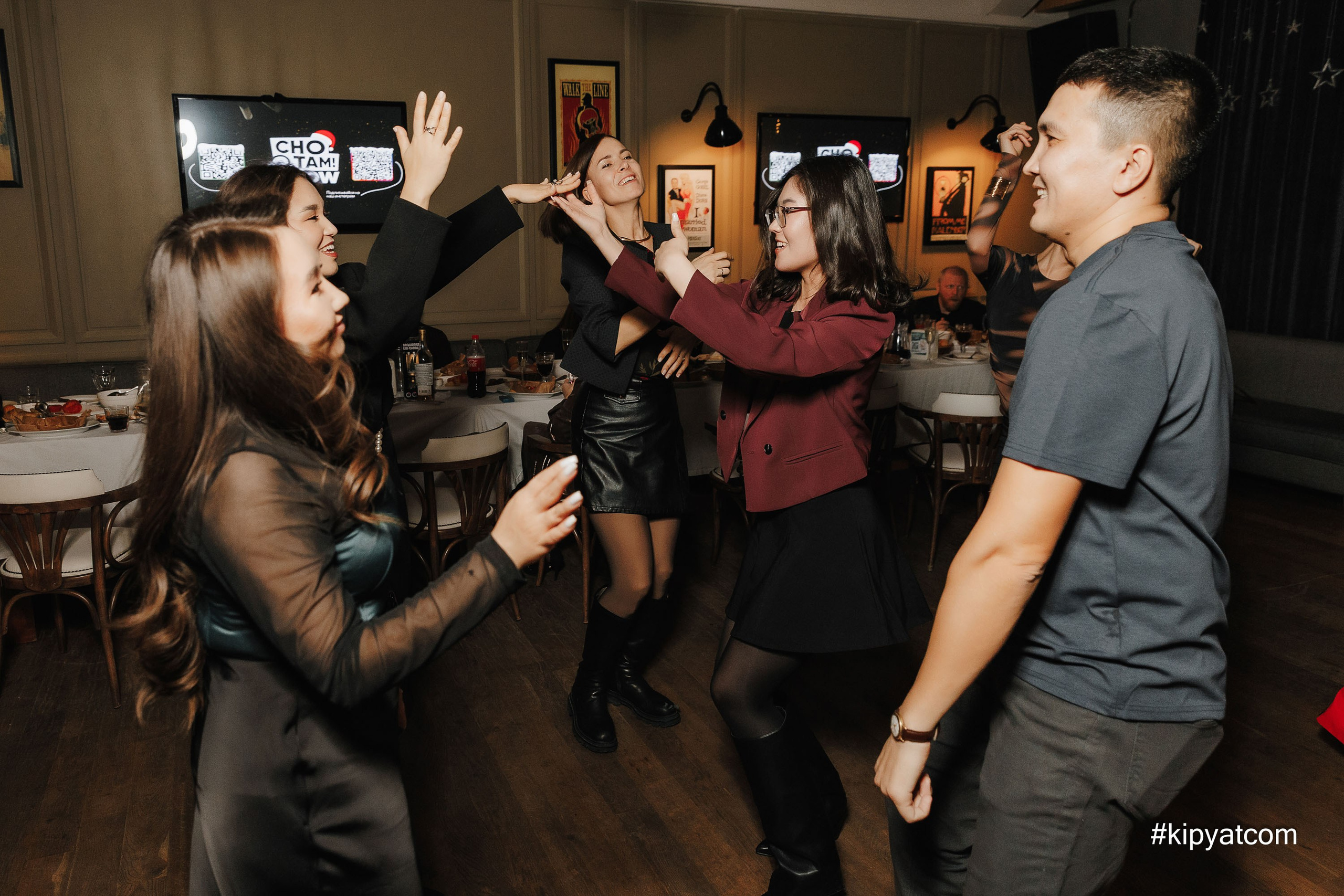 Hungry Rabbit. Астана Кипятком