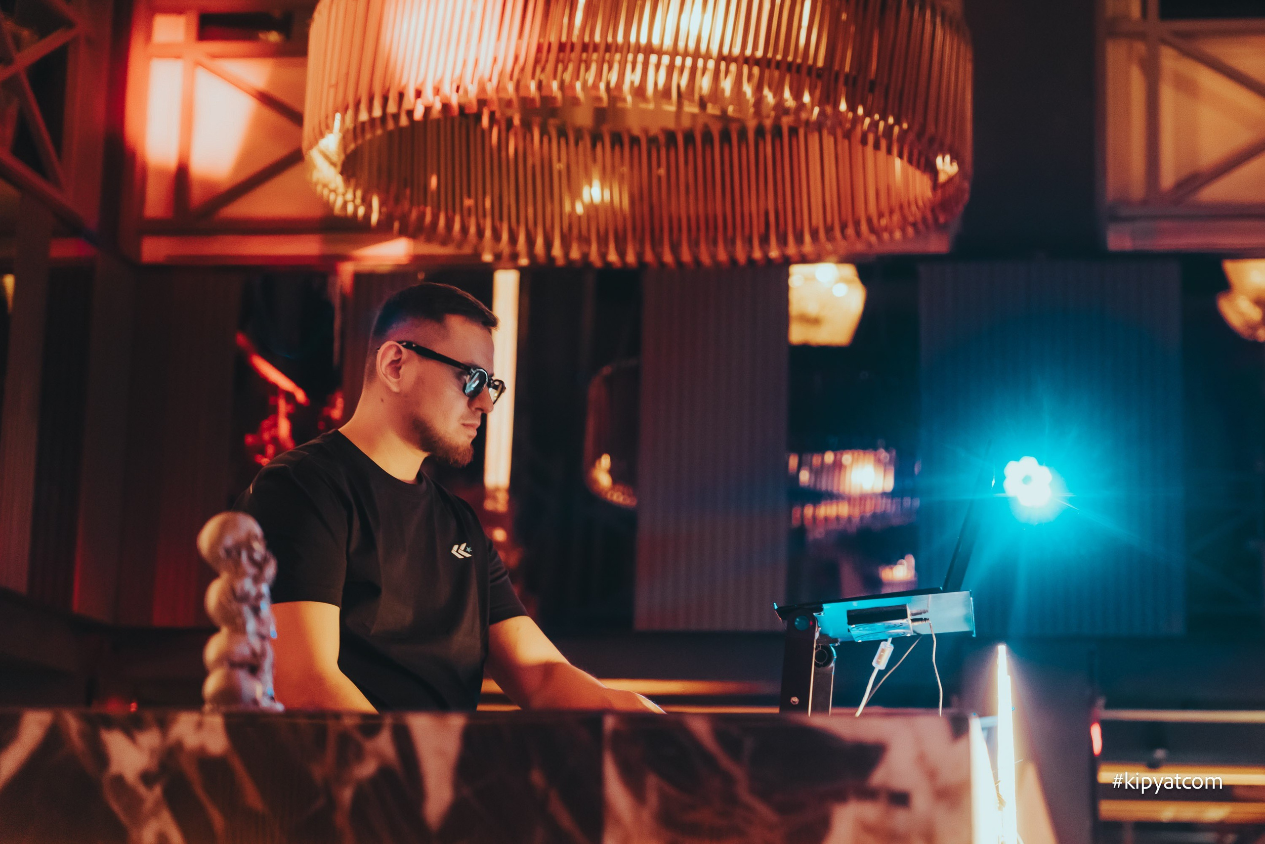 Панаехали на Туране. Астана Кипятком