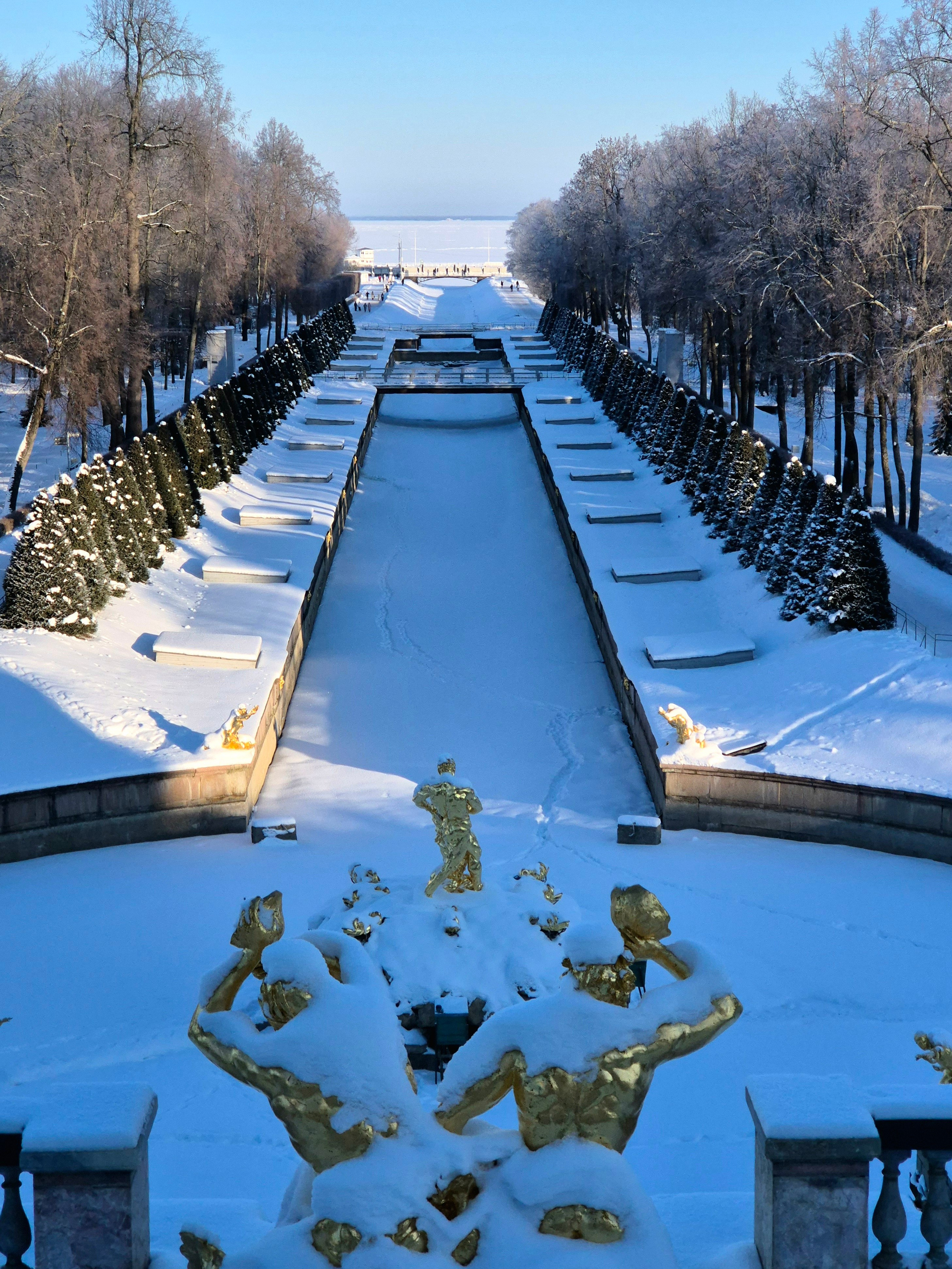 Россия. Санкт-Петербург. Walk & Fly with Batay