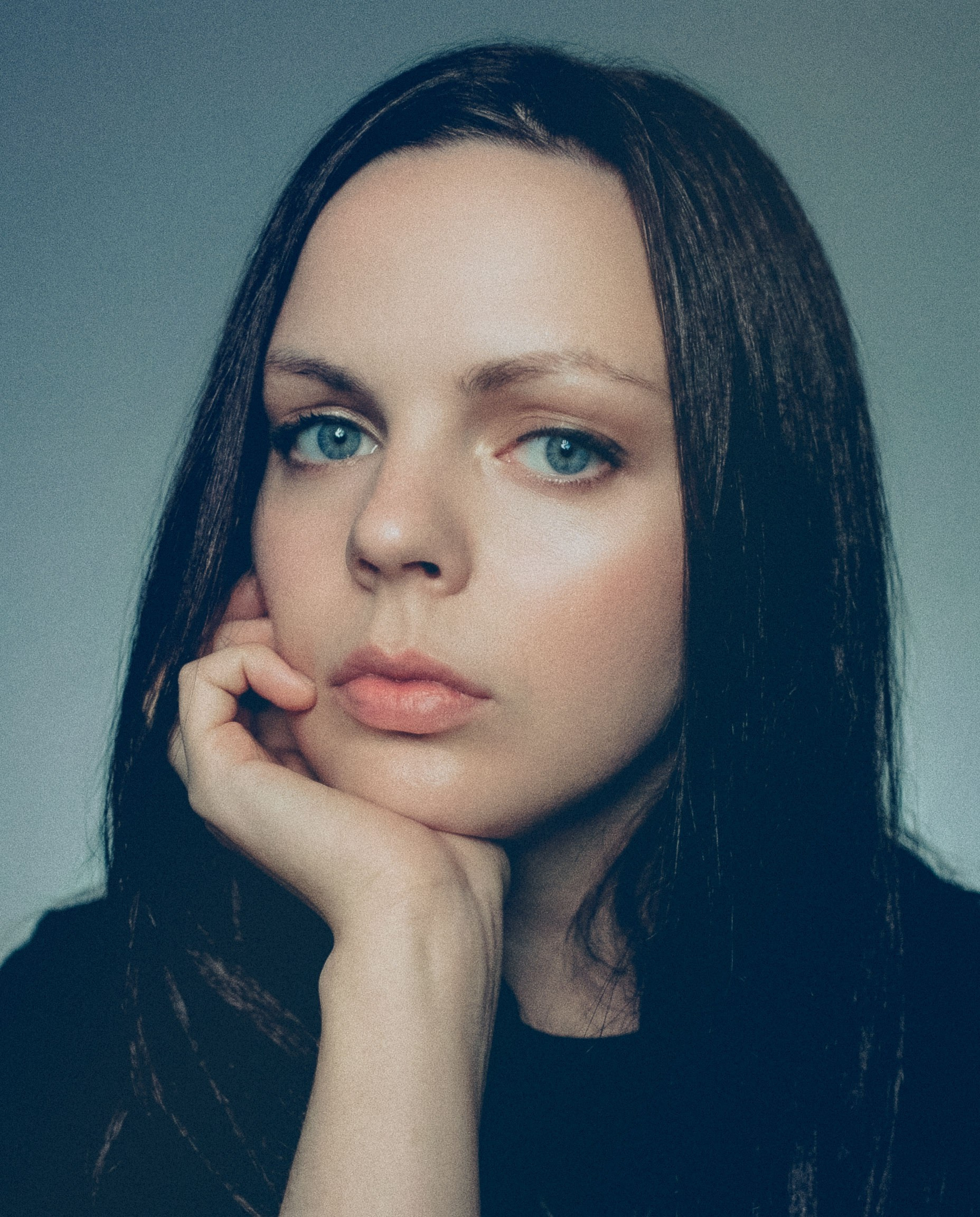 ОБО МНЕ. Zoya Smirnova | Visual Artist & Director